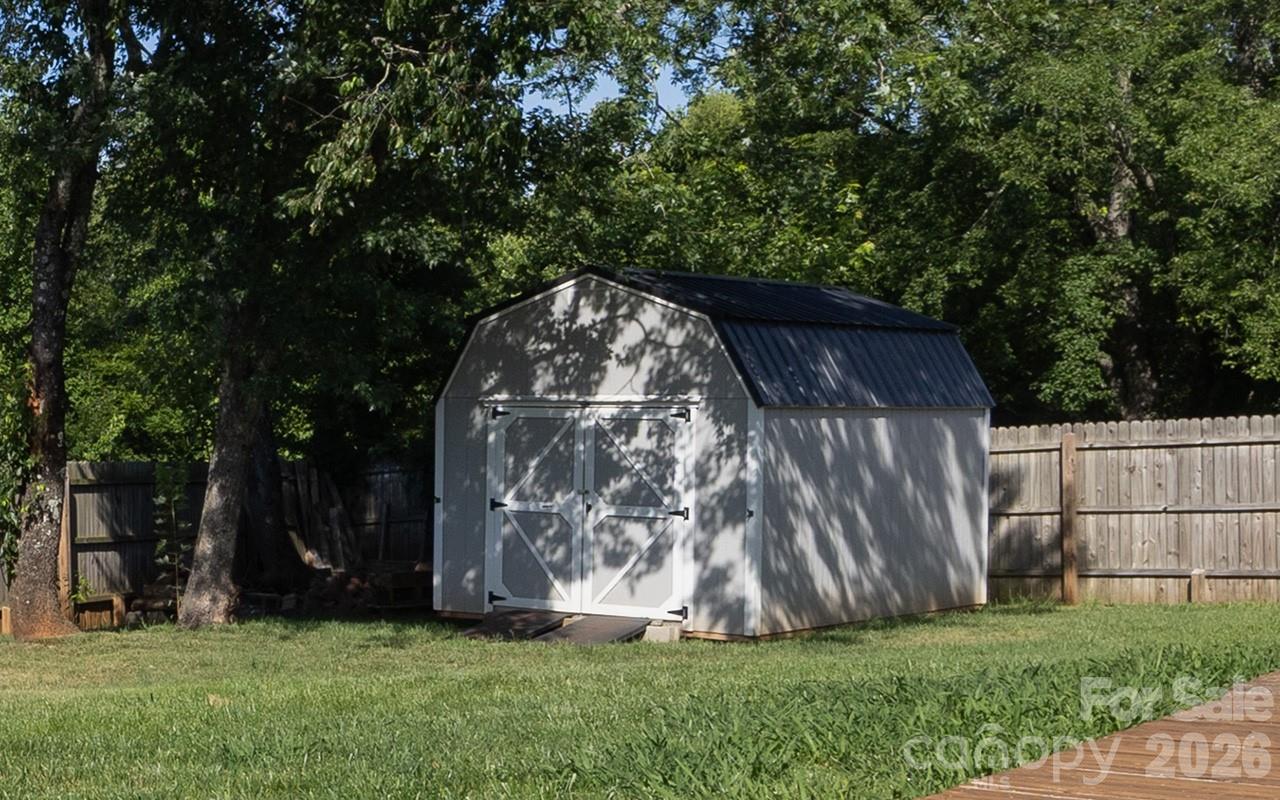 2405 2nd Street Property Photo 32