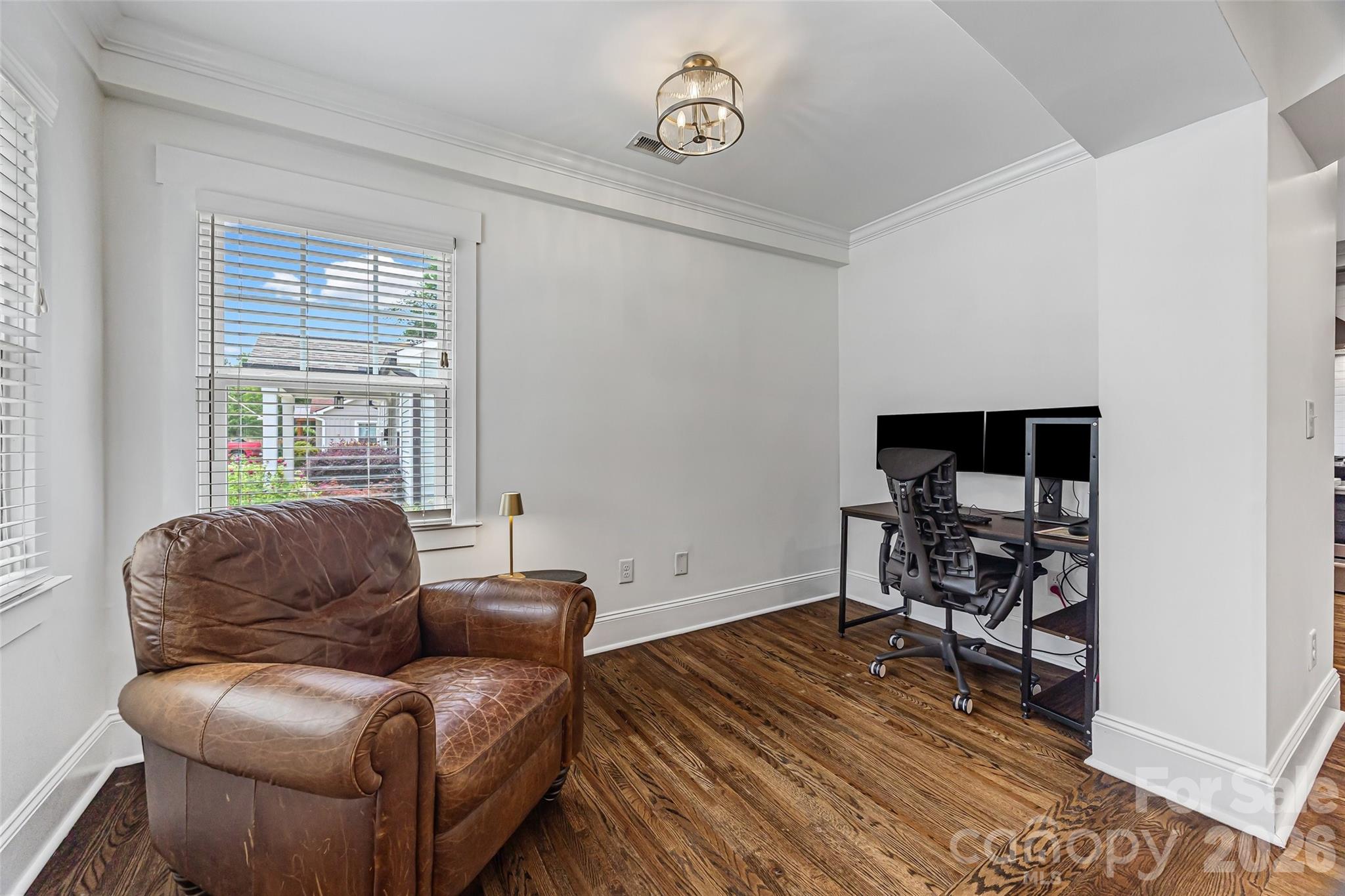 2448 Morton Street Property Photo 8