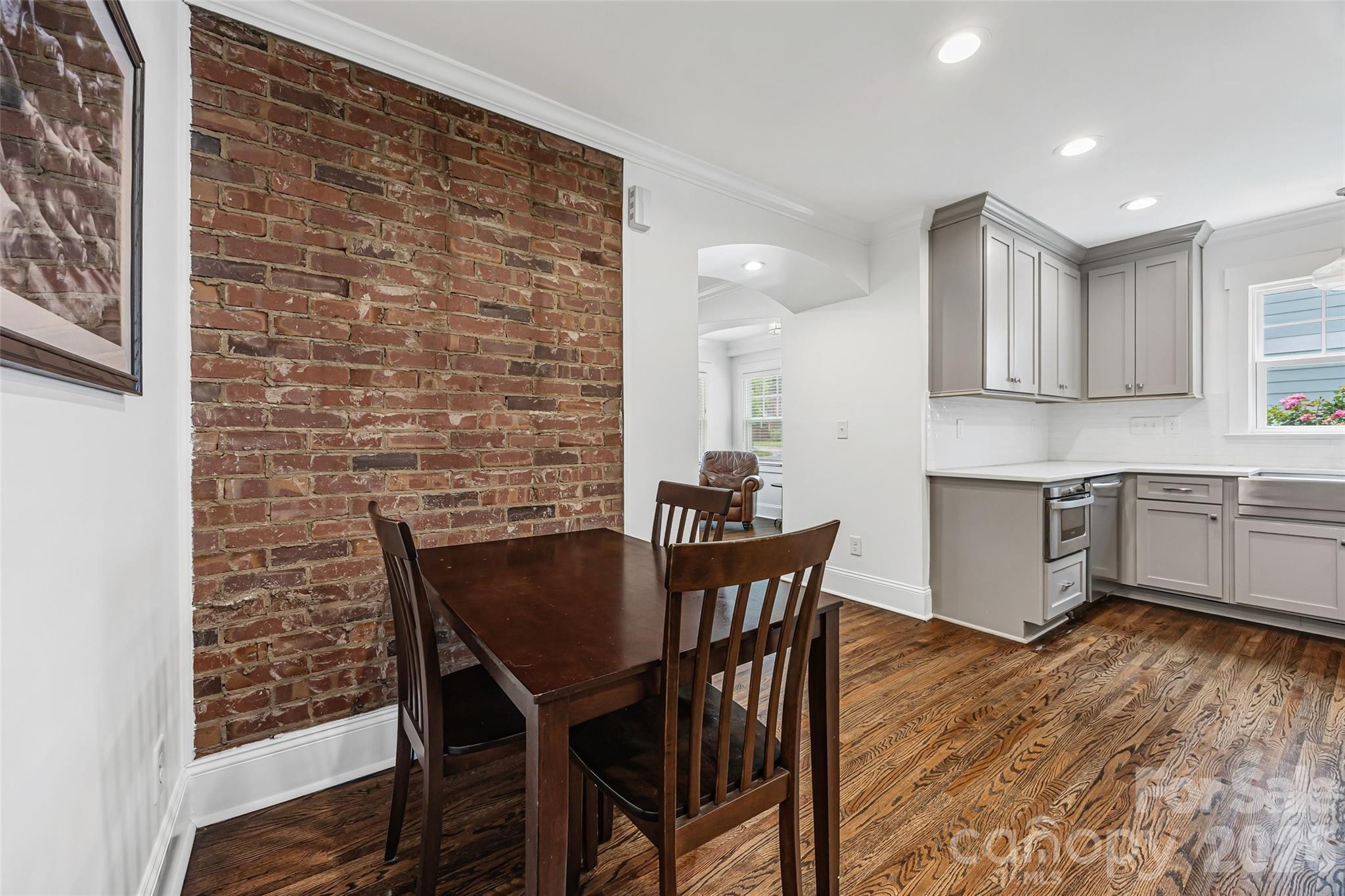 2448 Morton Street Property Photo 18