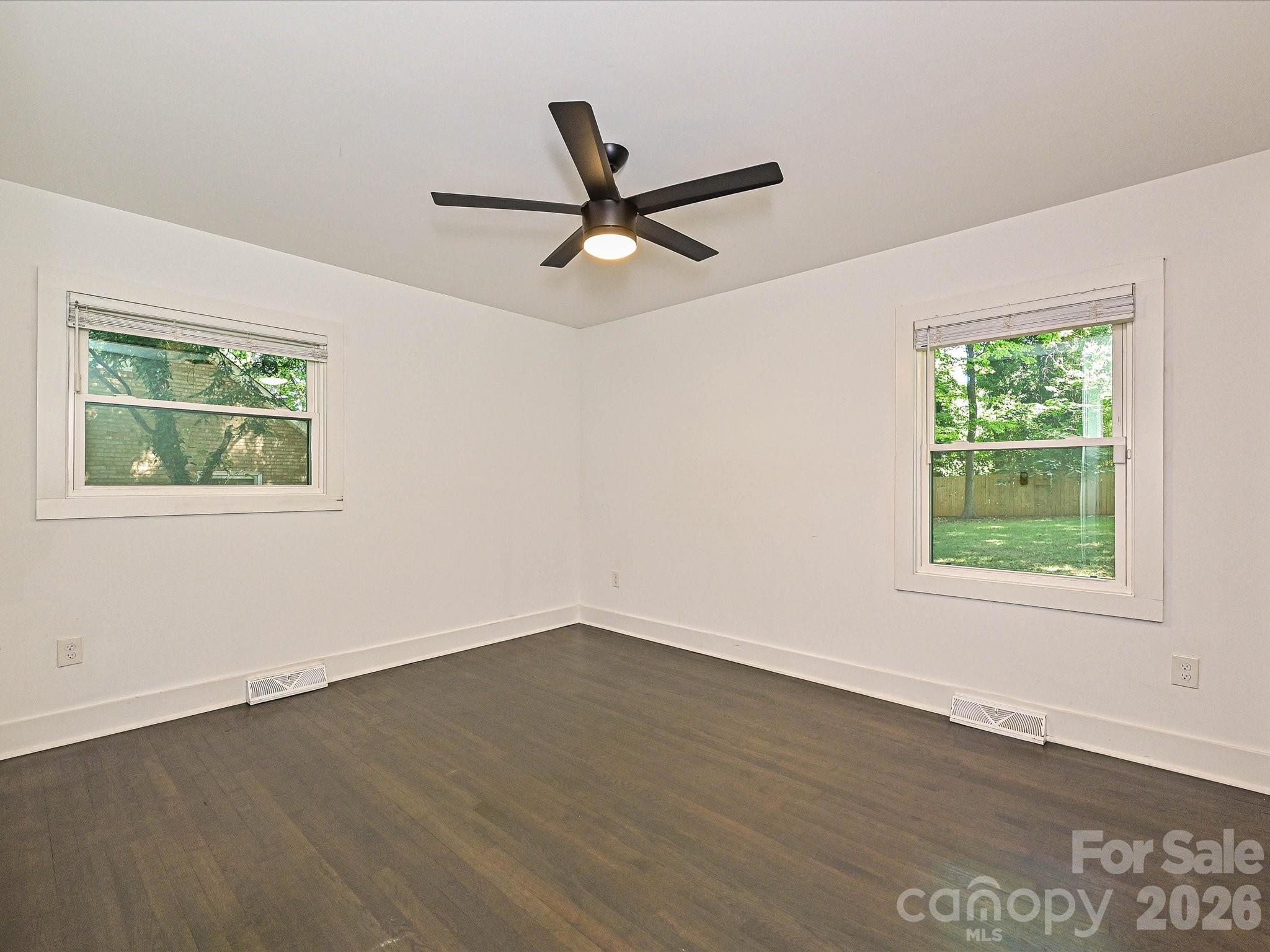 5623 Ruth Drive Property Photo 14