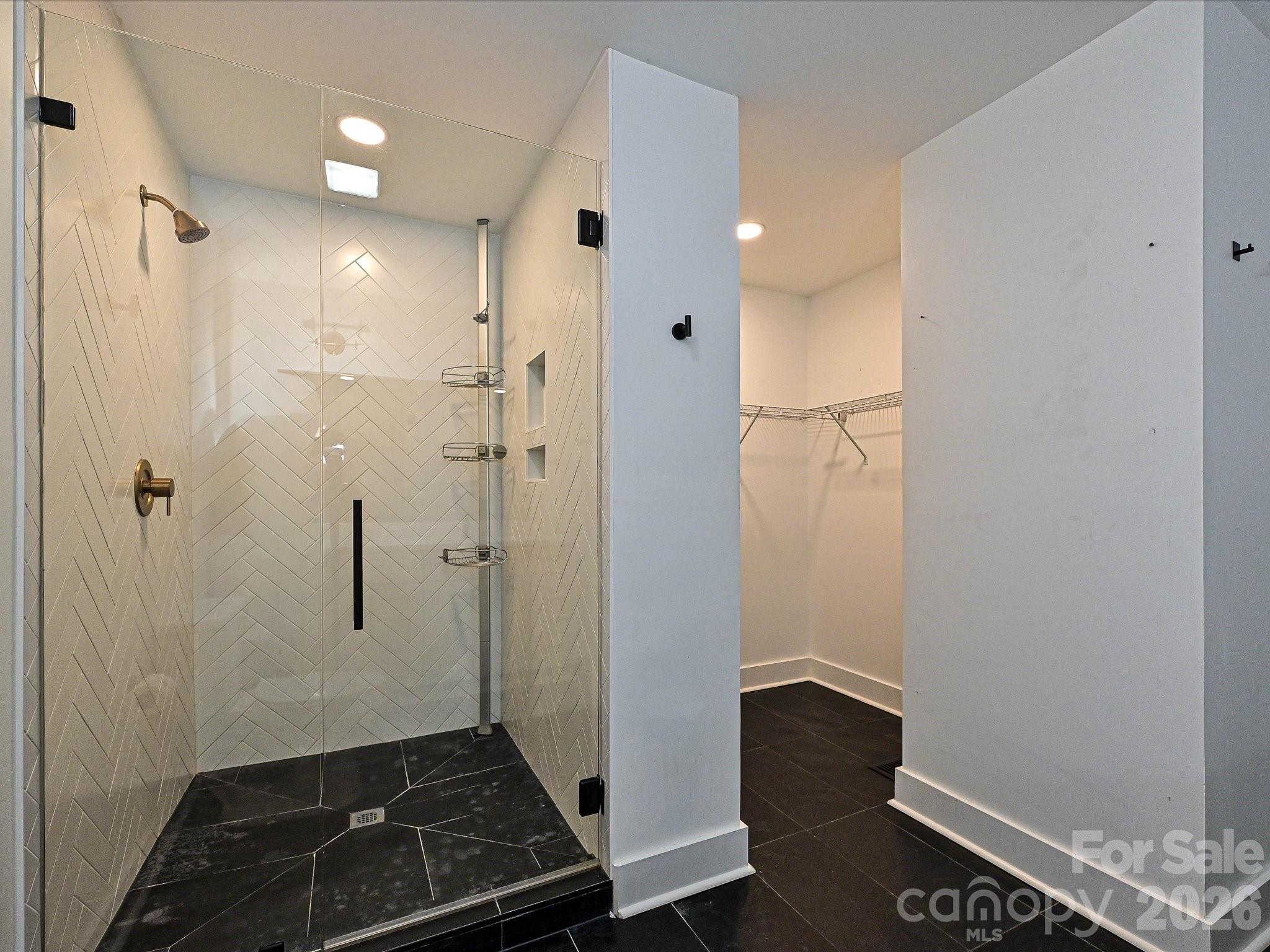 5623 Ruth Drive Property Photo 18