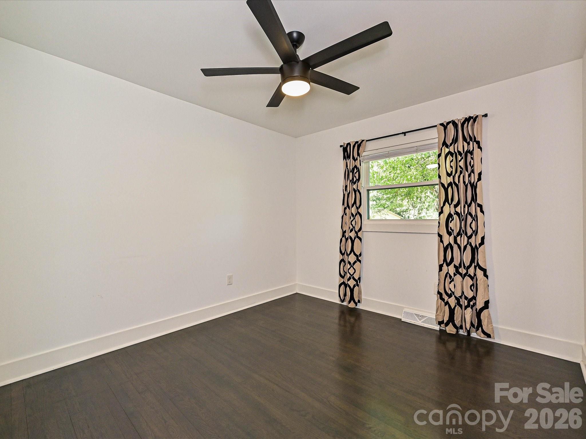 5623 Ruth Drive Property Photo 22