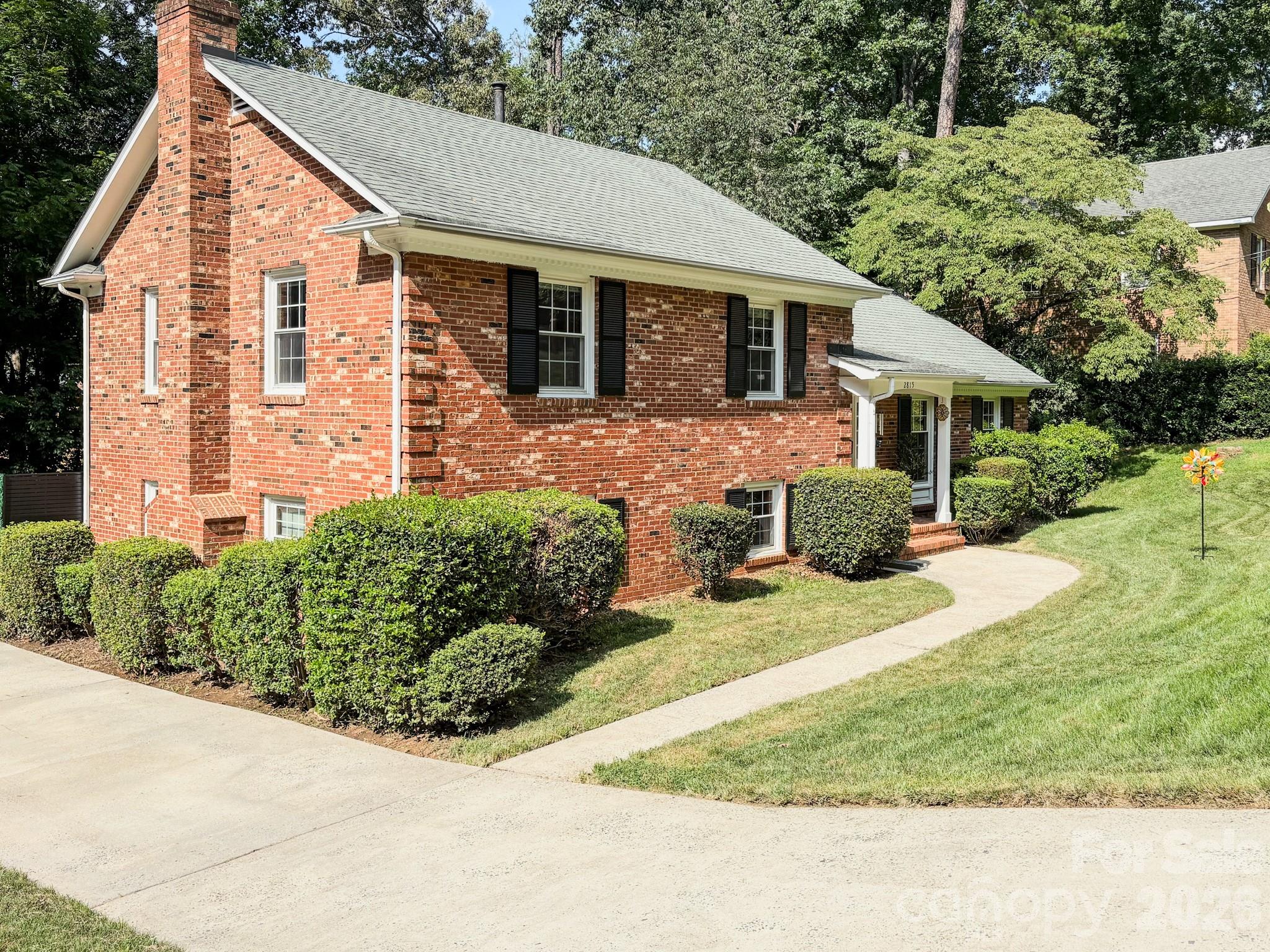 2815 Burnt Mill Road Property Photo 1