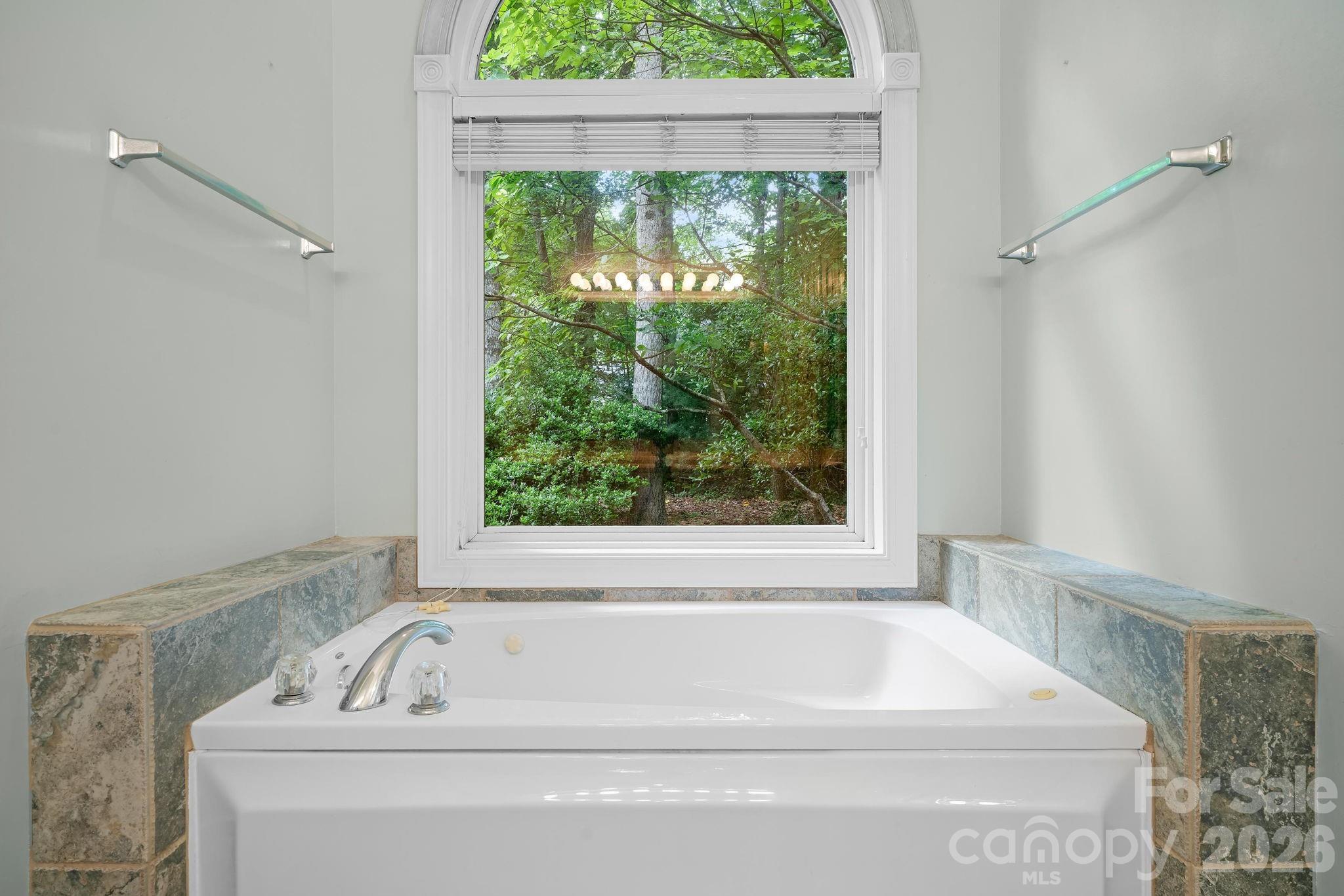 36 Poplar Creek Drive Property Photo 15