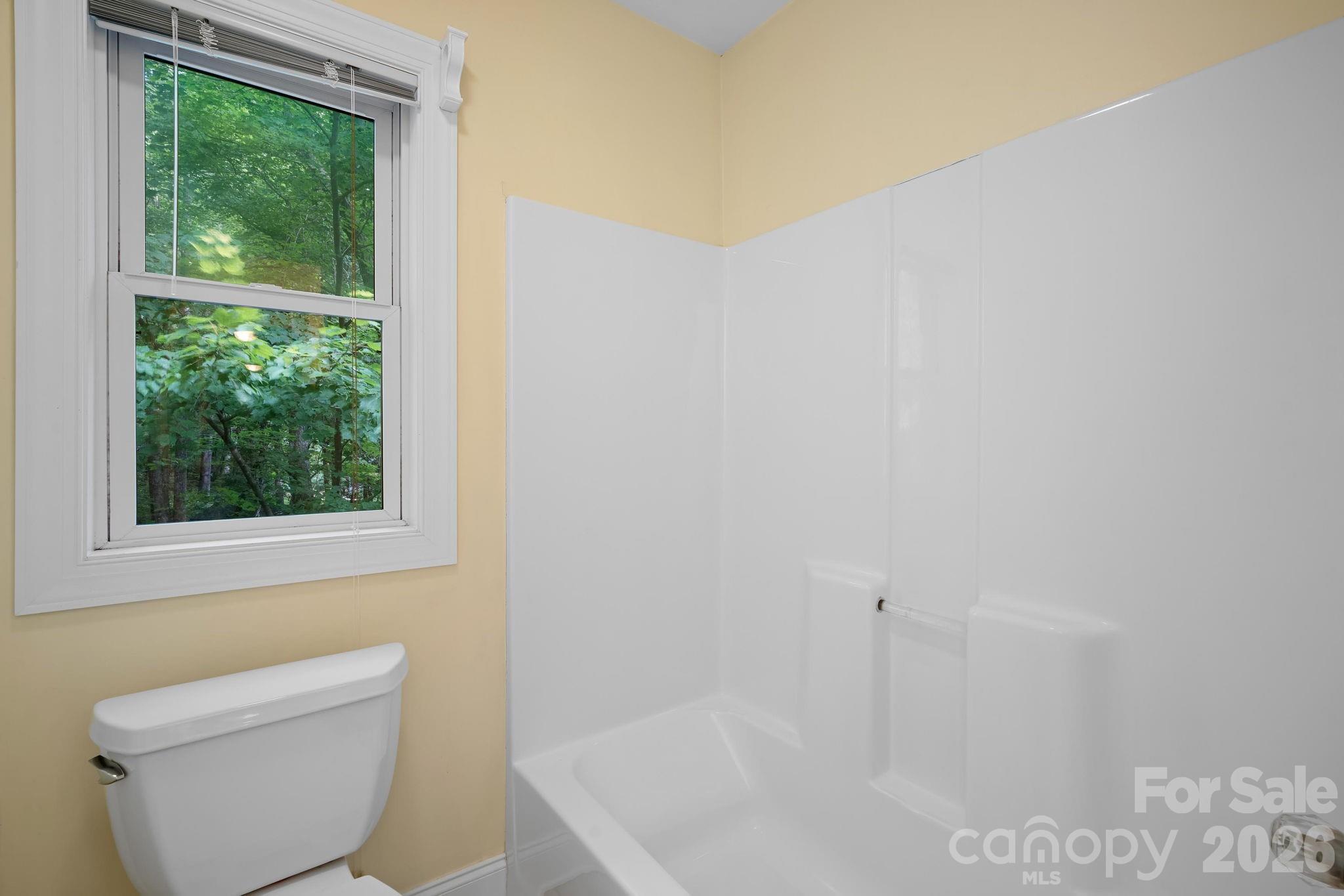 36 Poplar Creek Drive Property Photo 22