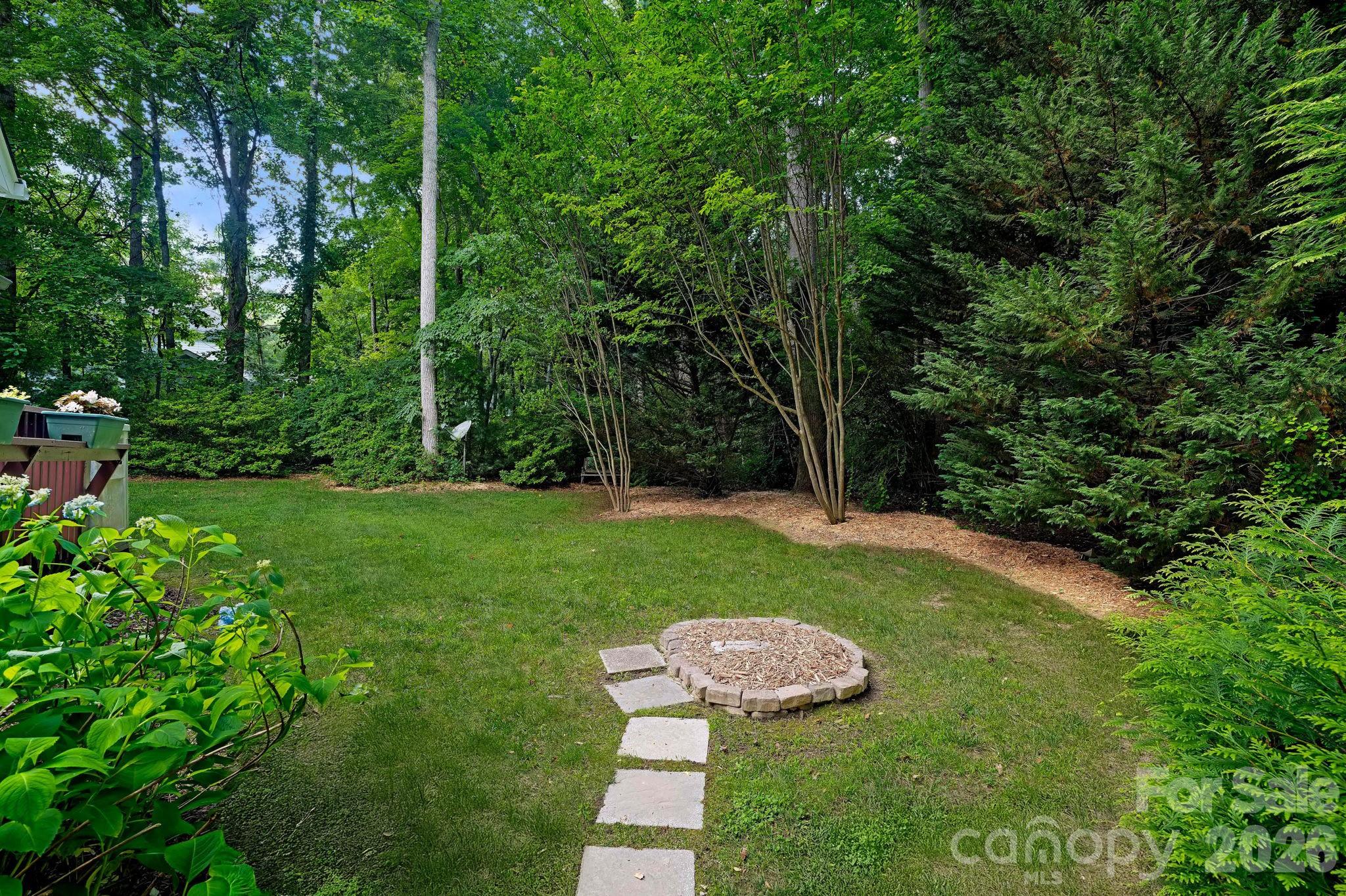 36 Poplar Creek Drive Property Photo 26