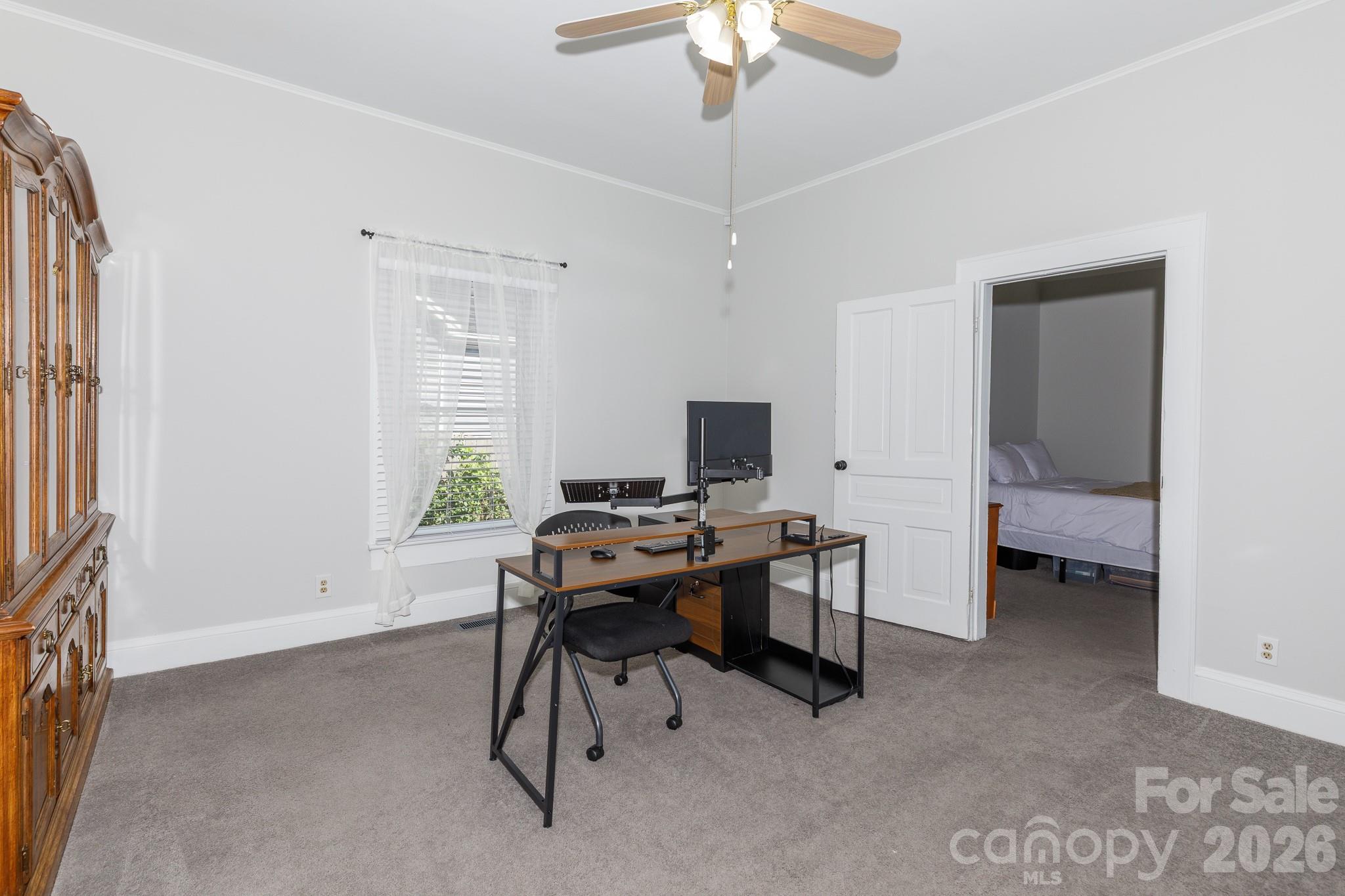 829 Steele Street Property Photo 6