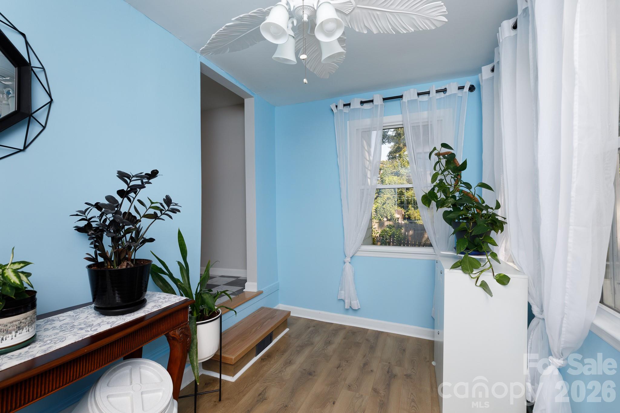 829 Steele Street Property Photo 12