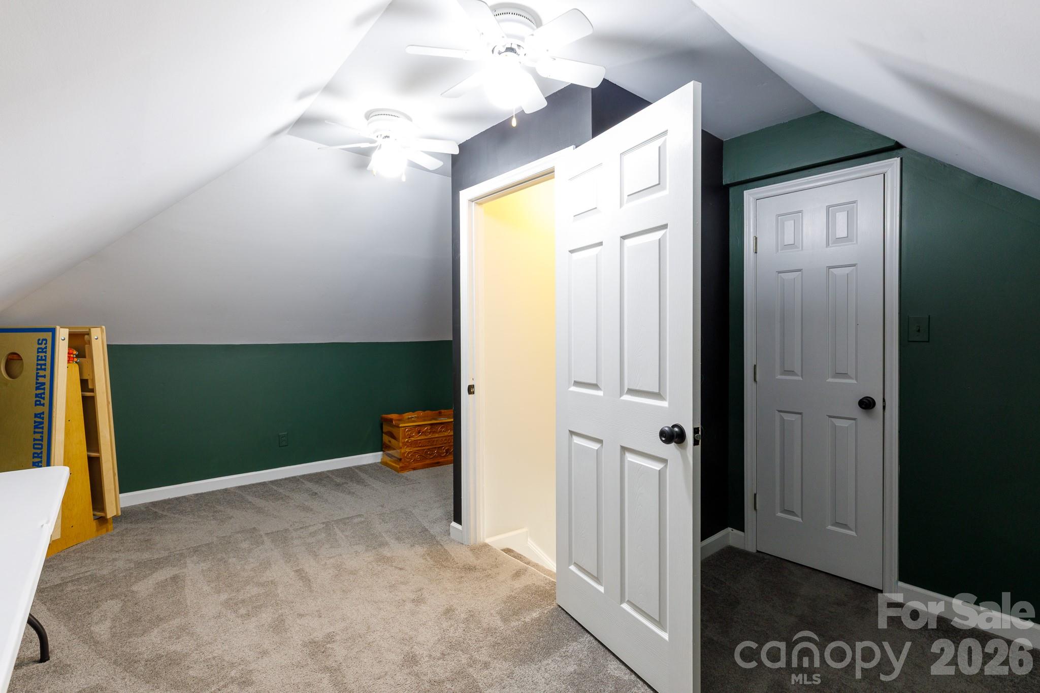 829 Steele Street Property Photo 19