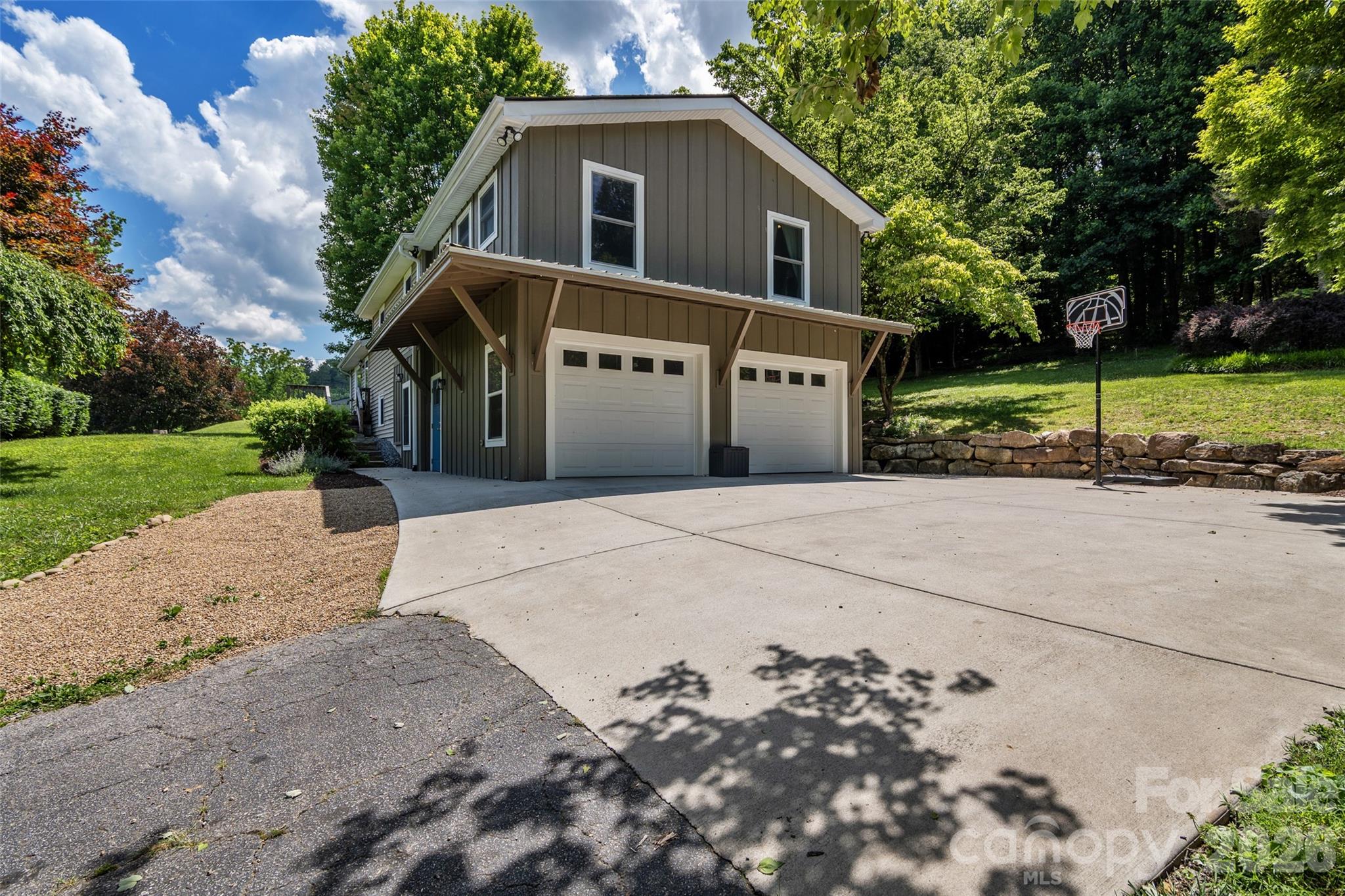 1574 Cashiers Valley Road Property Photo 7