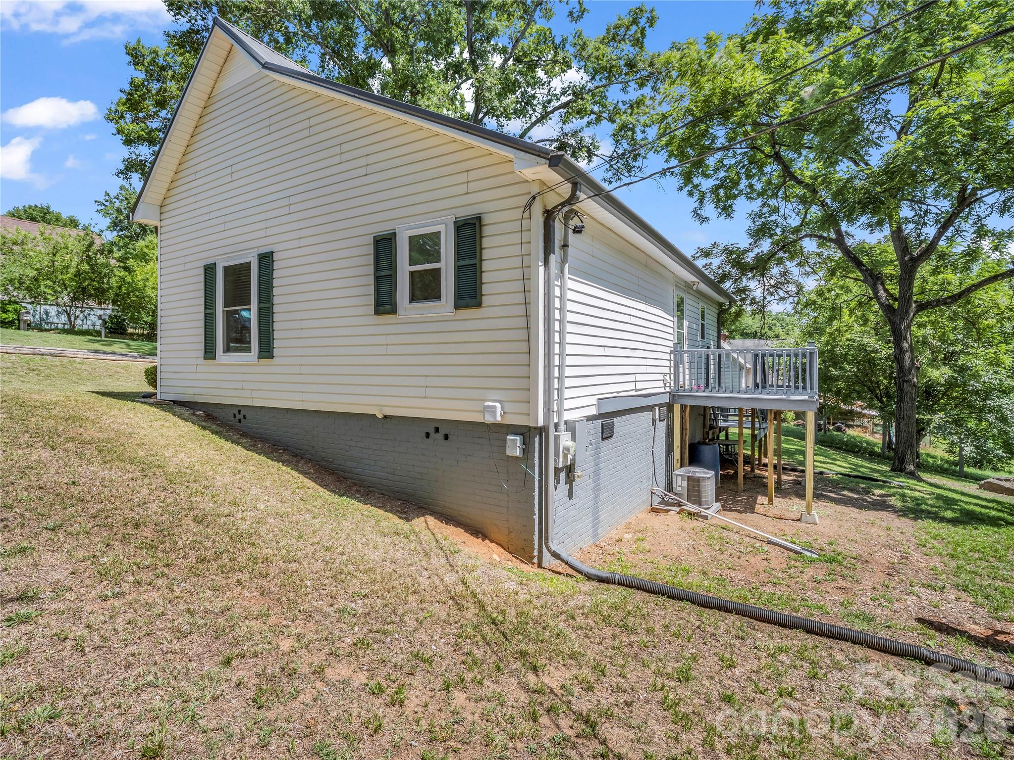 193 Middle Street Property Photo 5