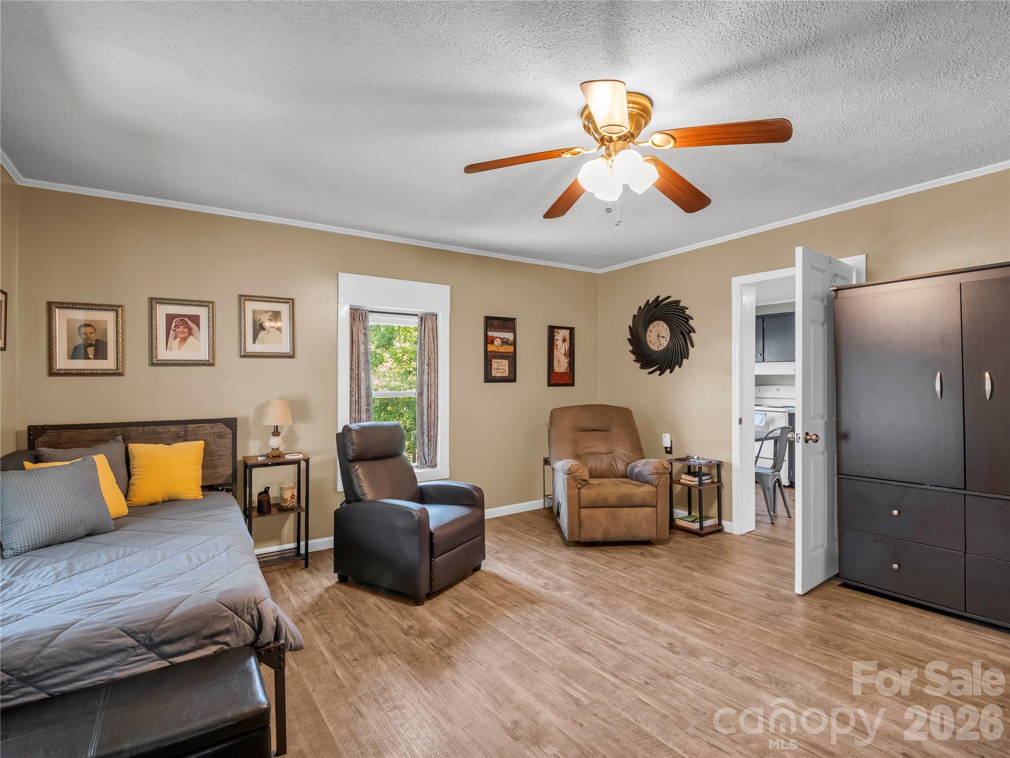 193 Middle Street Property Photo 7