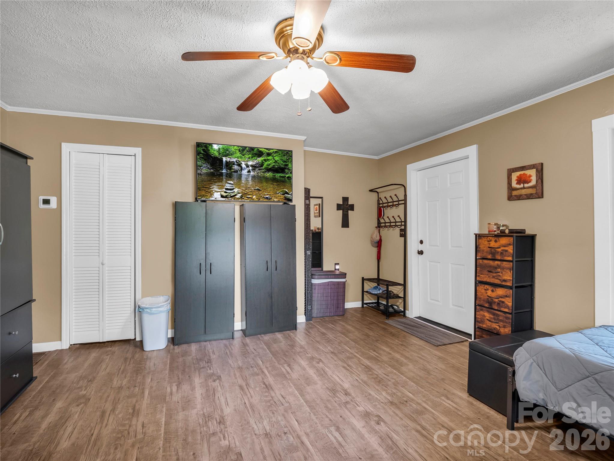 193 Middle Street Property Photo 8