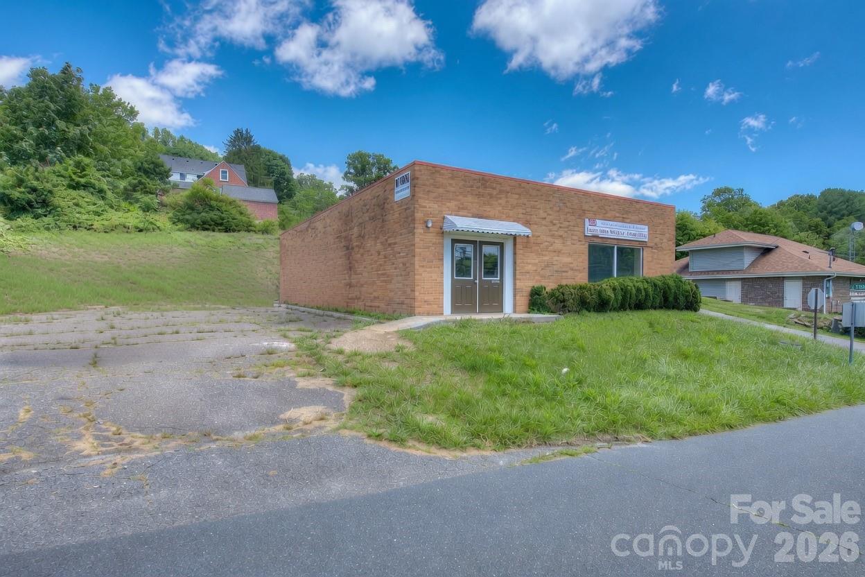 193 Walnut Avenue 11, 12/block 17 Property Photo 1