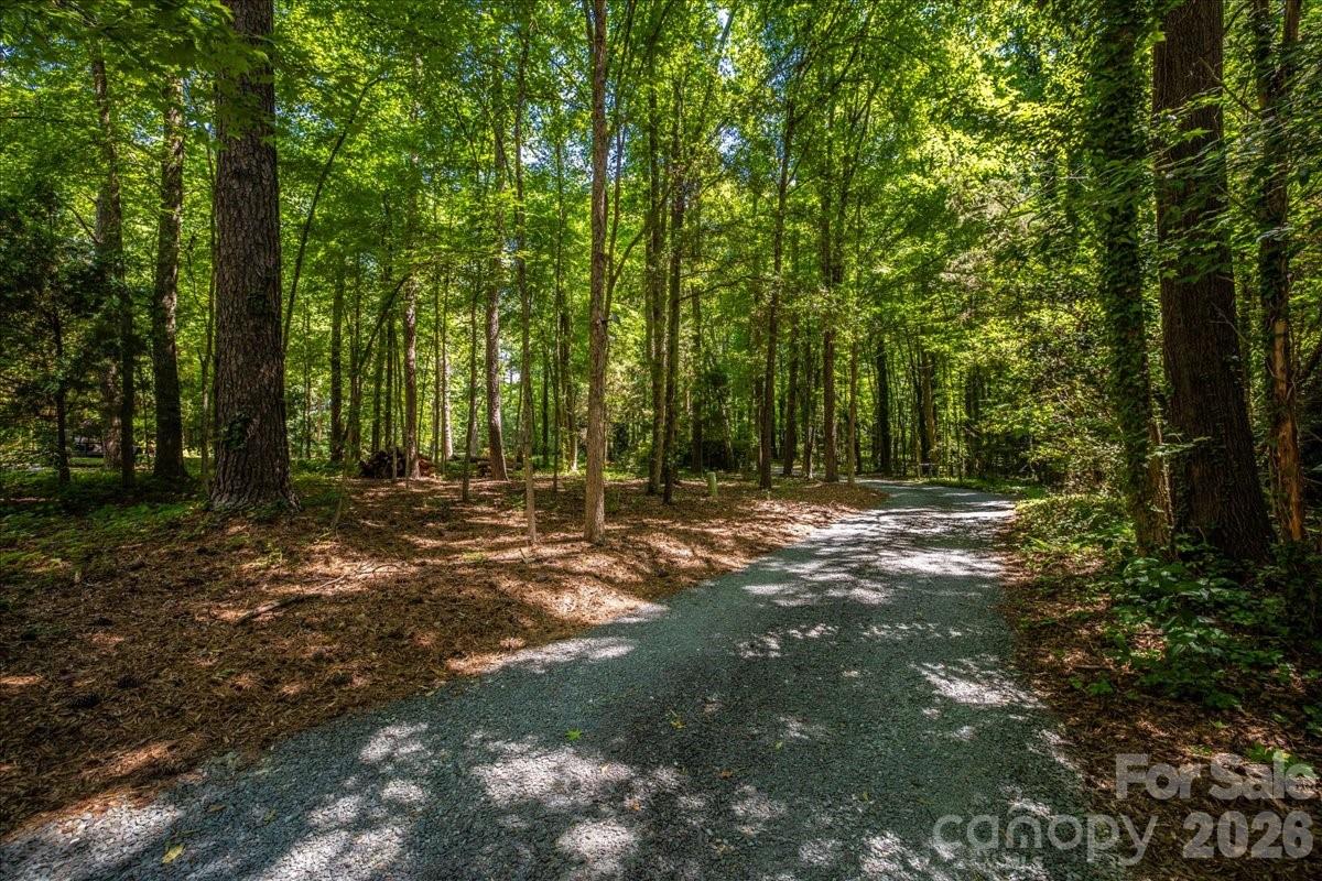 8903 New Town Road Property Photo 12