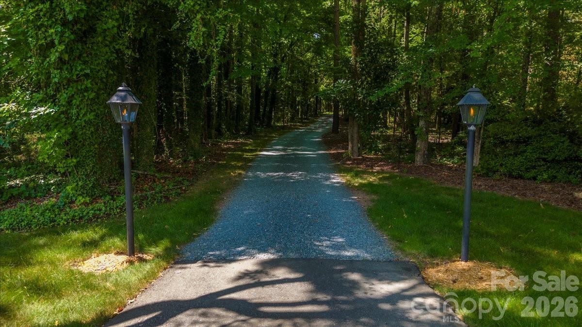 8903 New Town Road Property Photo 16