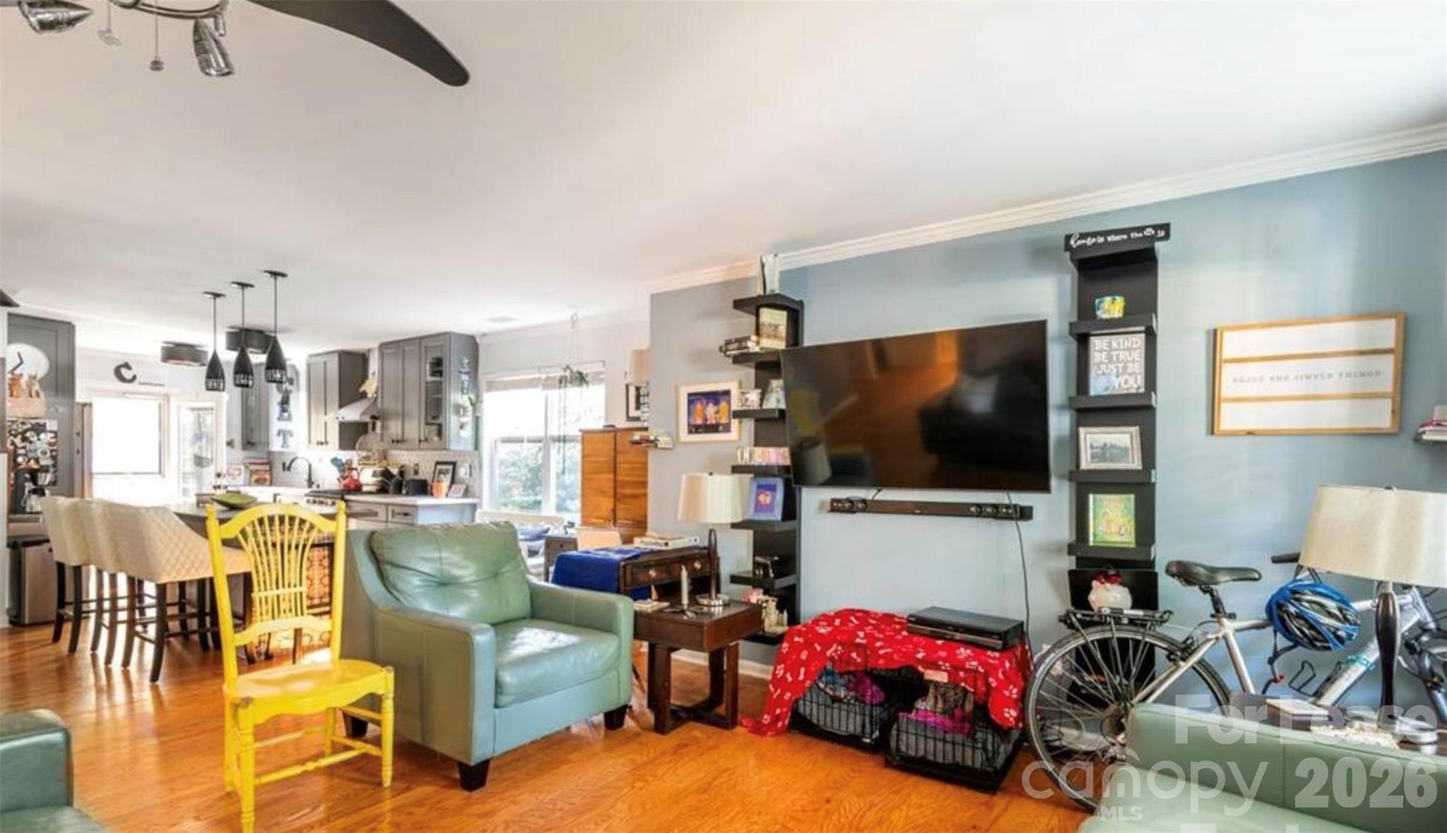 525 E 37th Street Property Photo 4