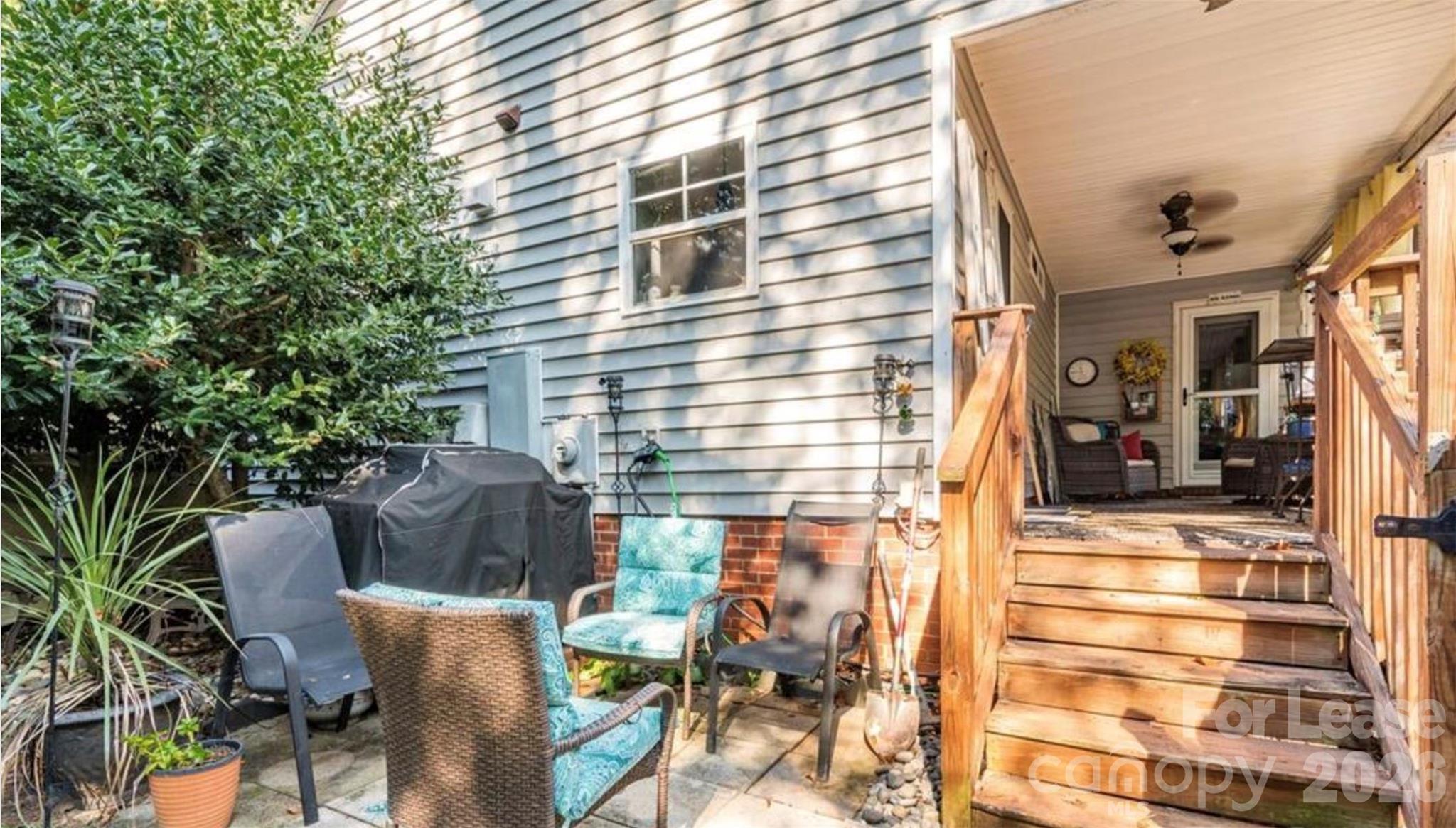525 E 37th Street Property Photo 10