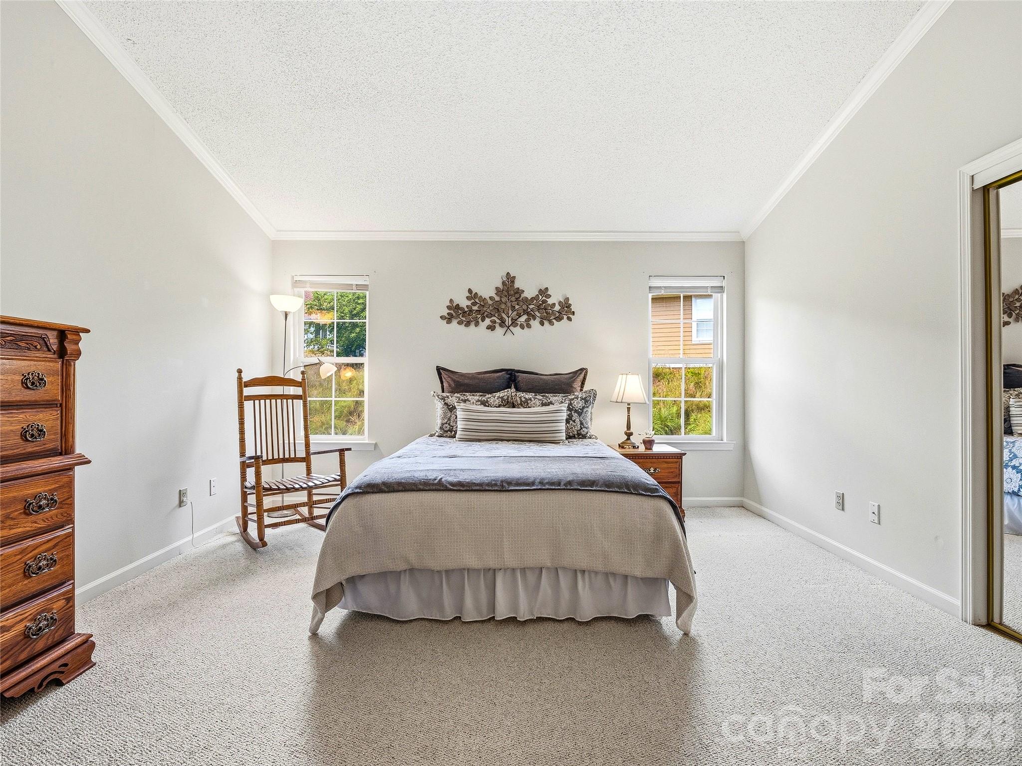 102 Rough Point Court Property Photo 16