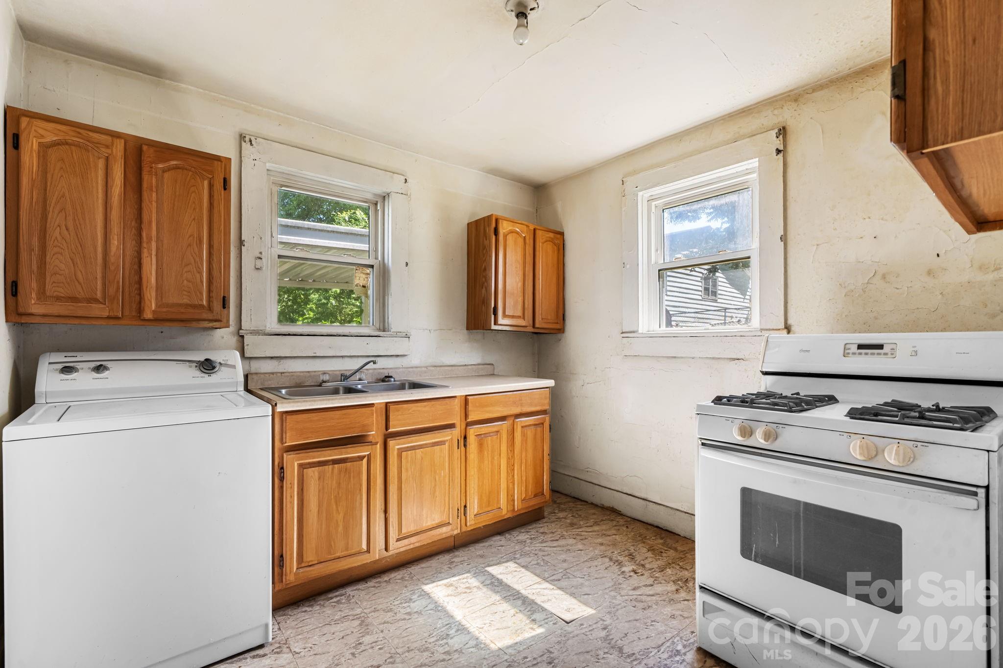 115 Brackett Street Property Photo 5