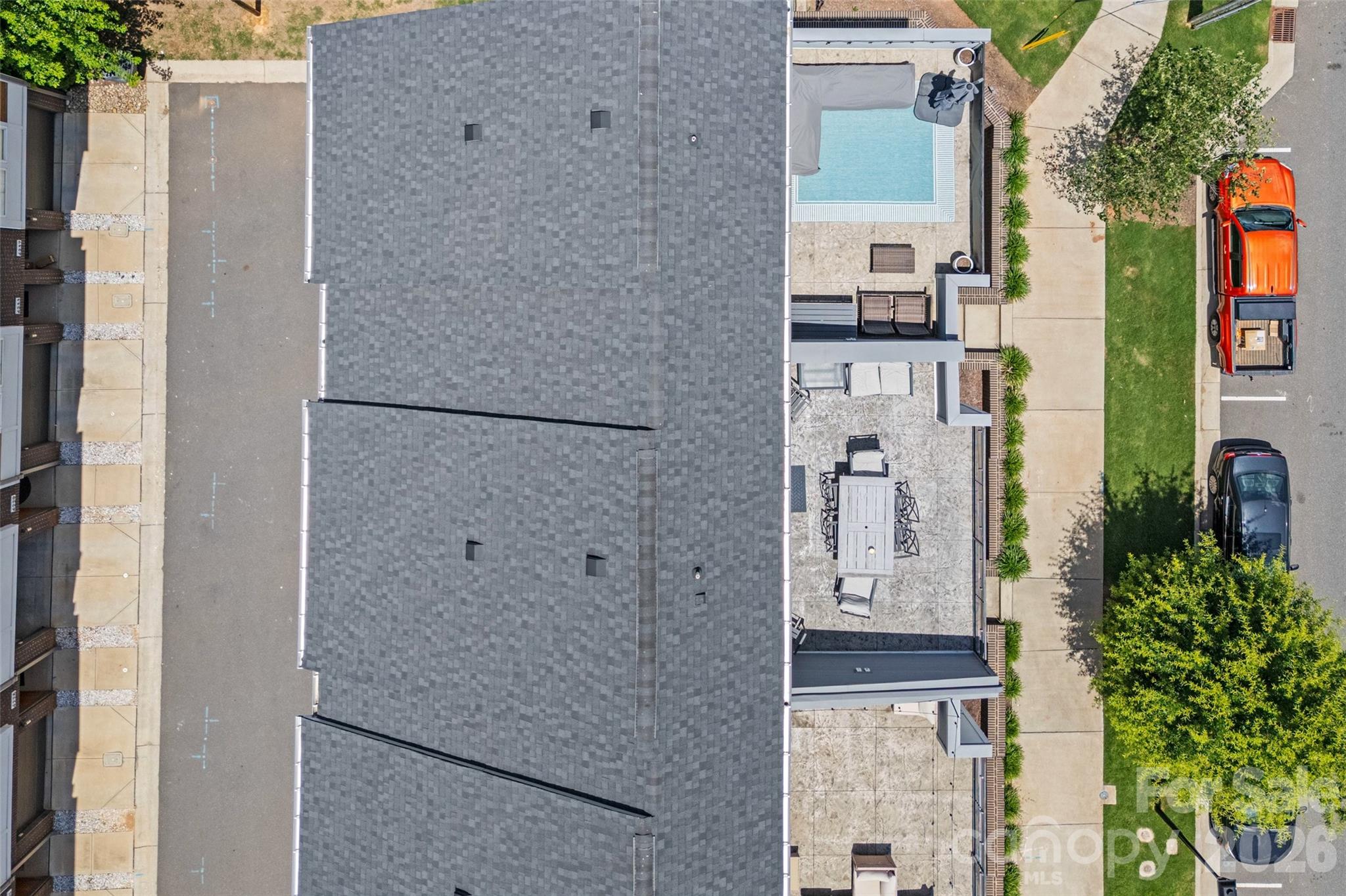 2014 Bryant Park Drive Property Photo 4