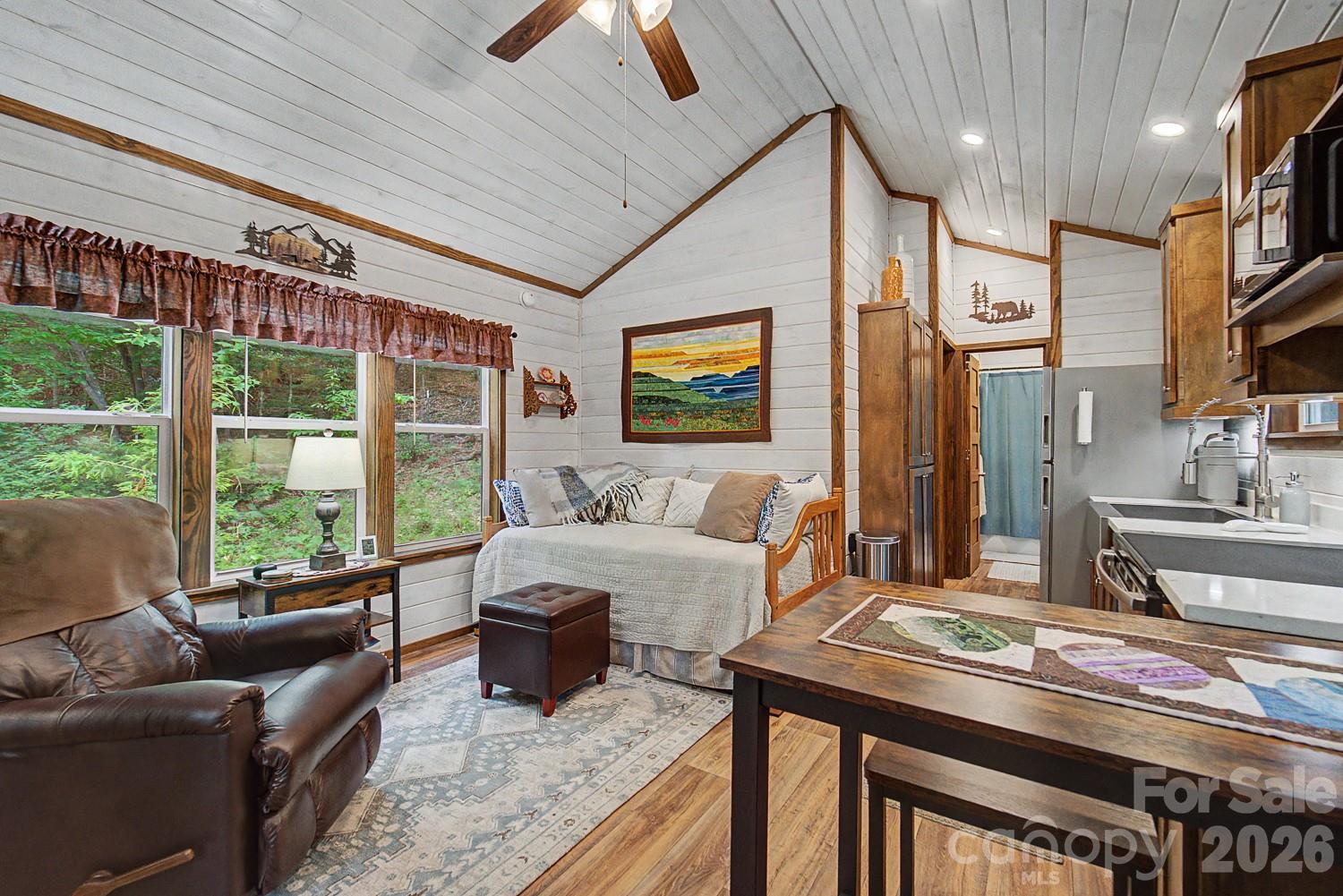 243 Jonquil Woods Road Property Photo 10