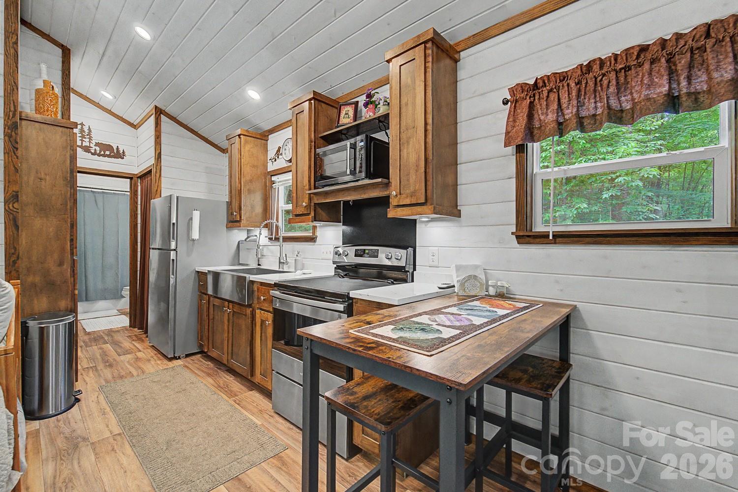 243 Jonquil Woods Road Property Photo 11