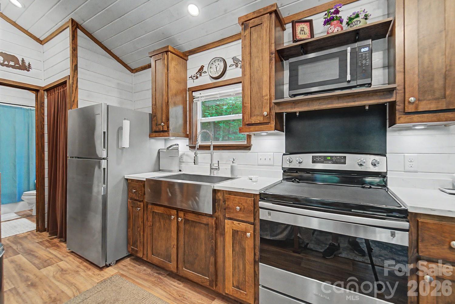 243 Jonquil Woods Road Property Photo 12