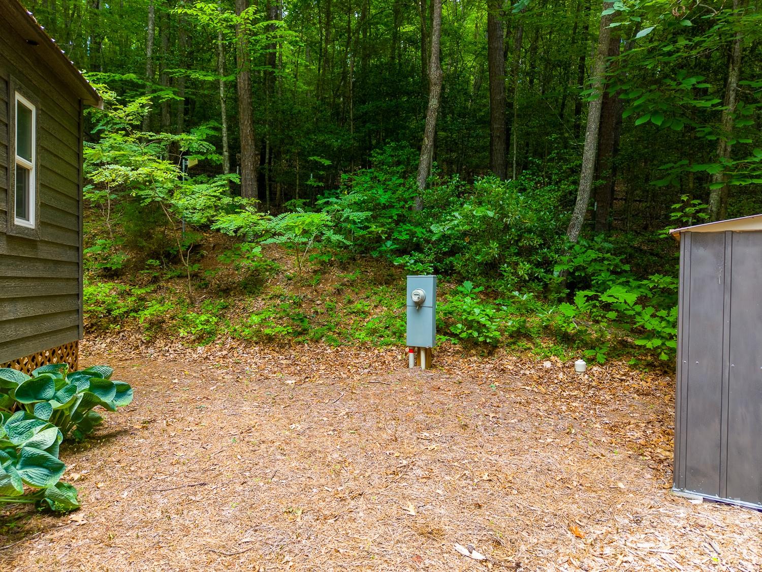 243 Jonquil Woods Road Property Photo 37