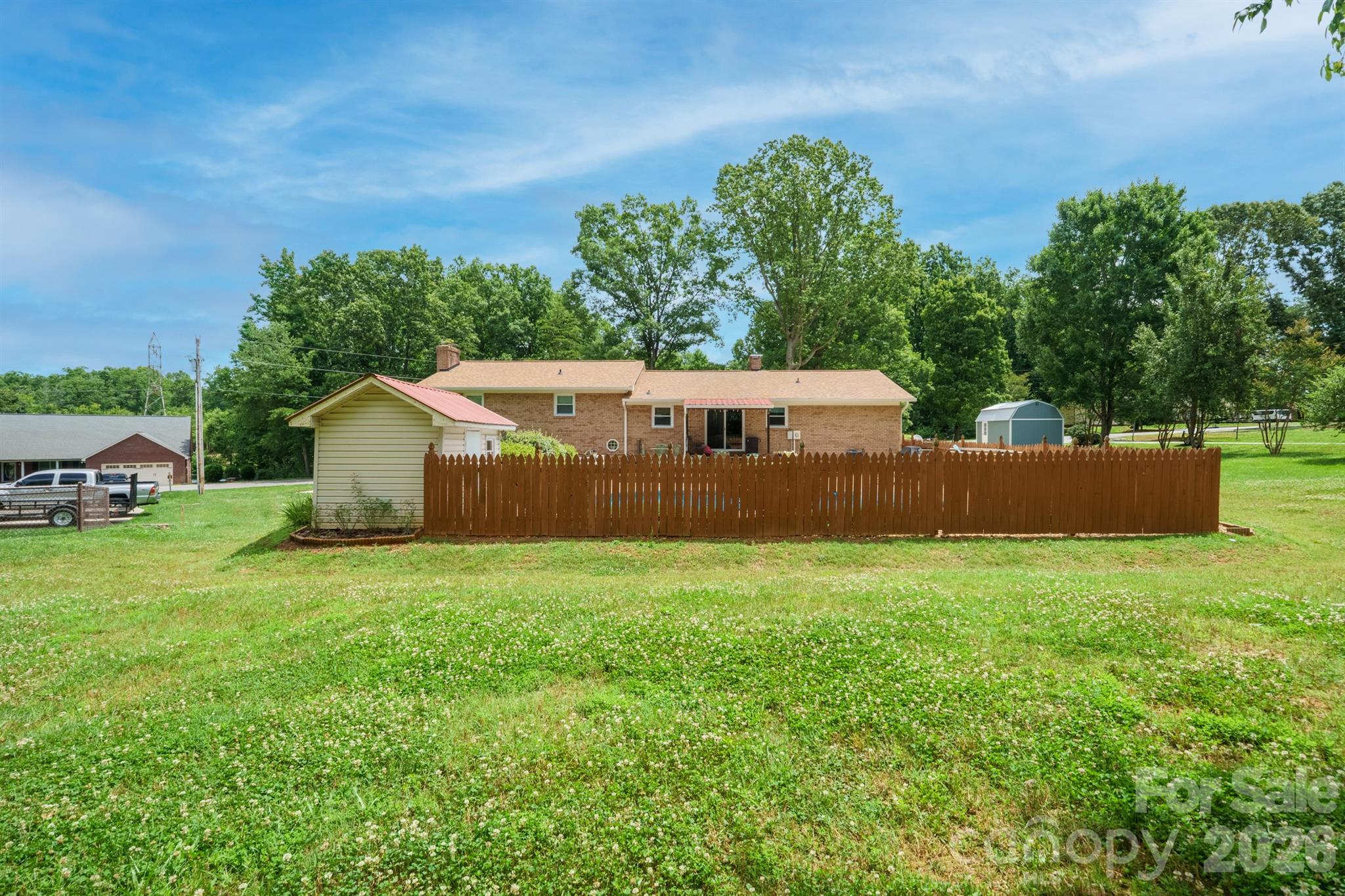 201 Wellington Drive Property Photo 10