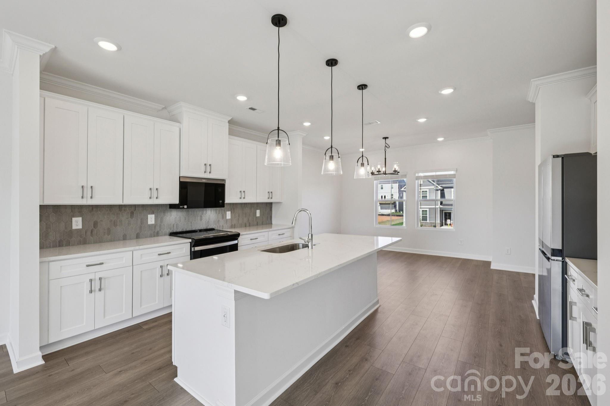 375 Golden Maple Court Property Photo 6