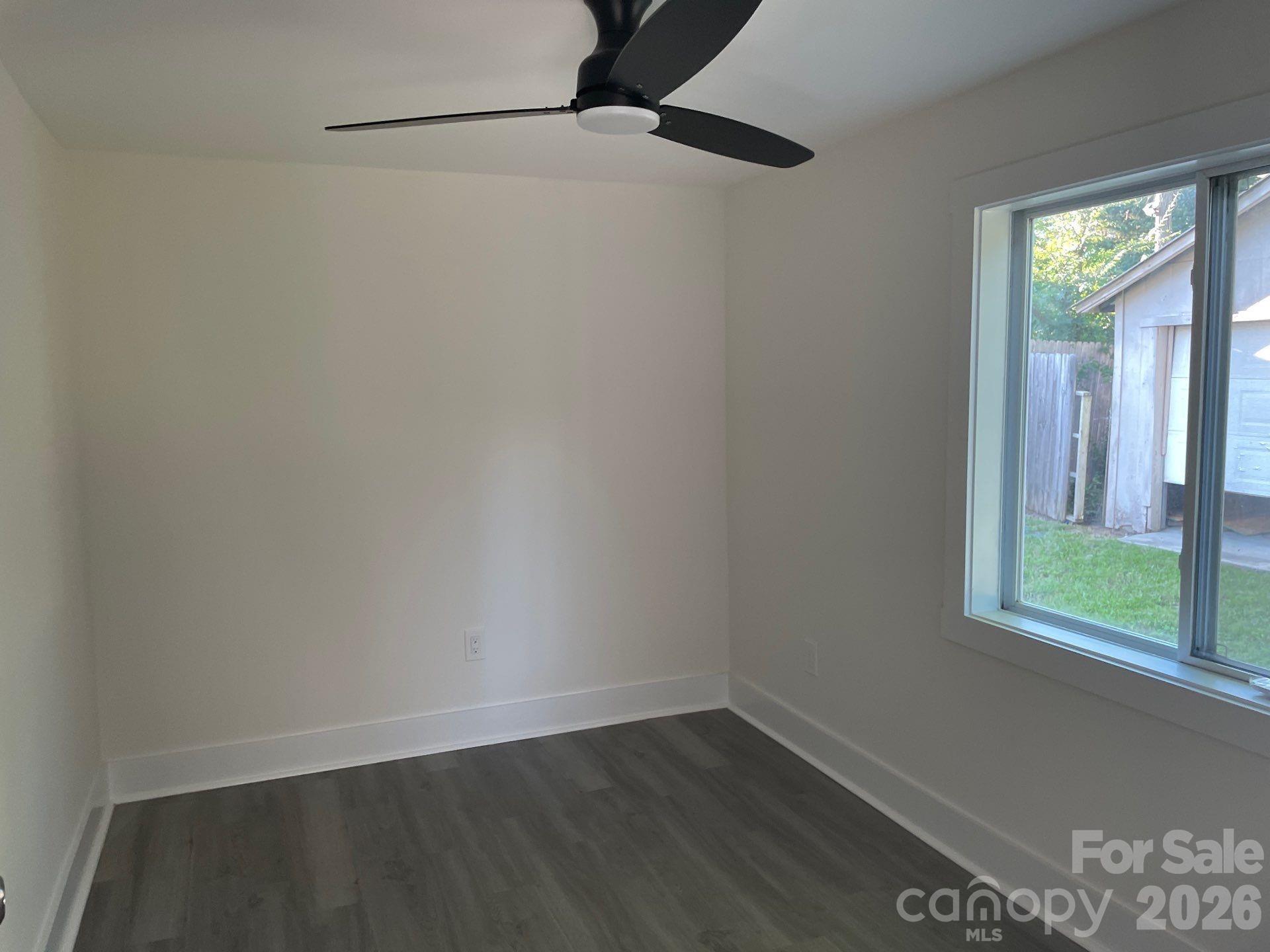 649 Arch Drive Property Photo 2