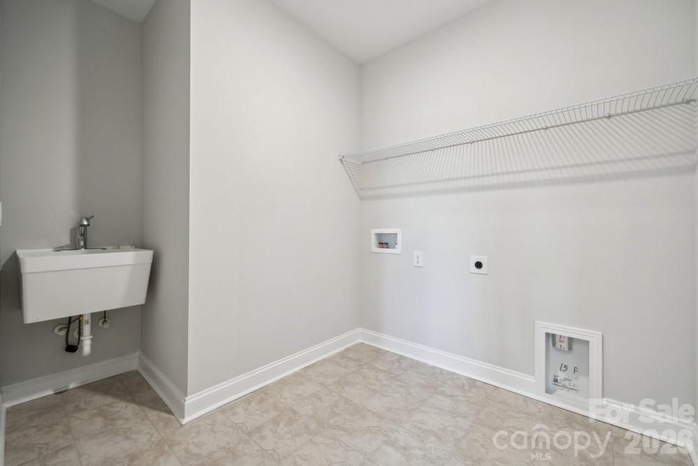 211 Holsworthy Drive Property Photo 28