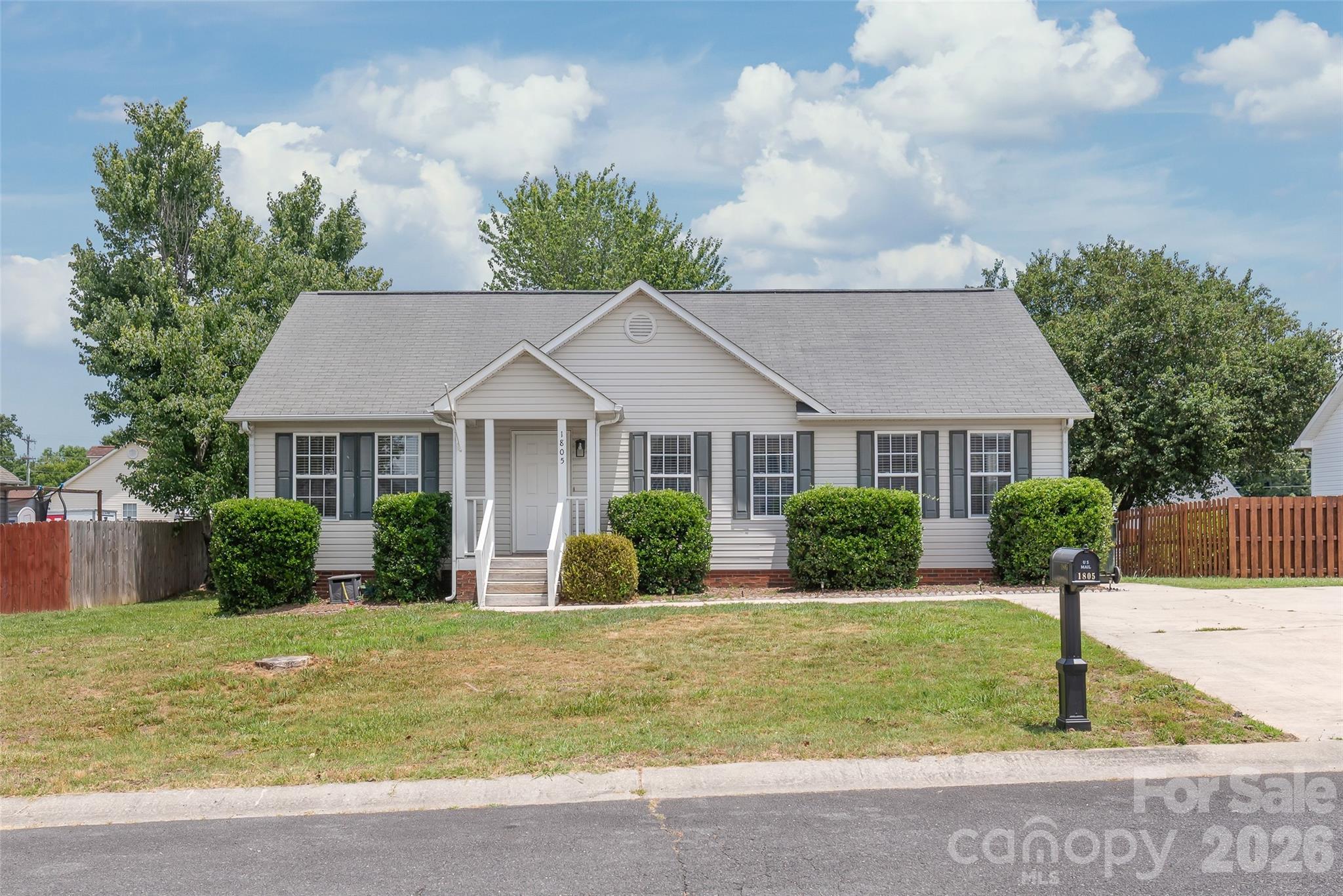 1805 Lawton Drive Property Photo 2