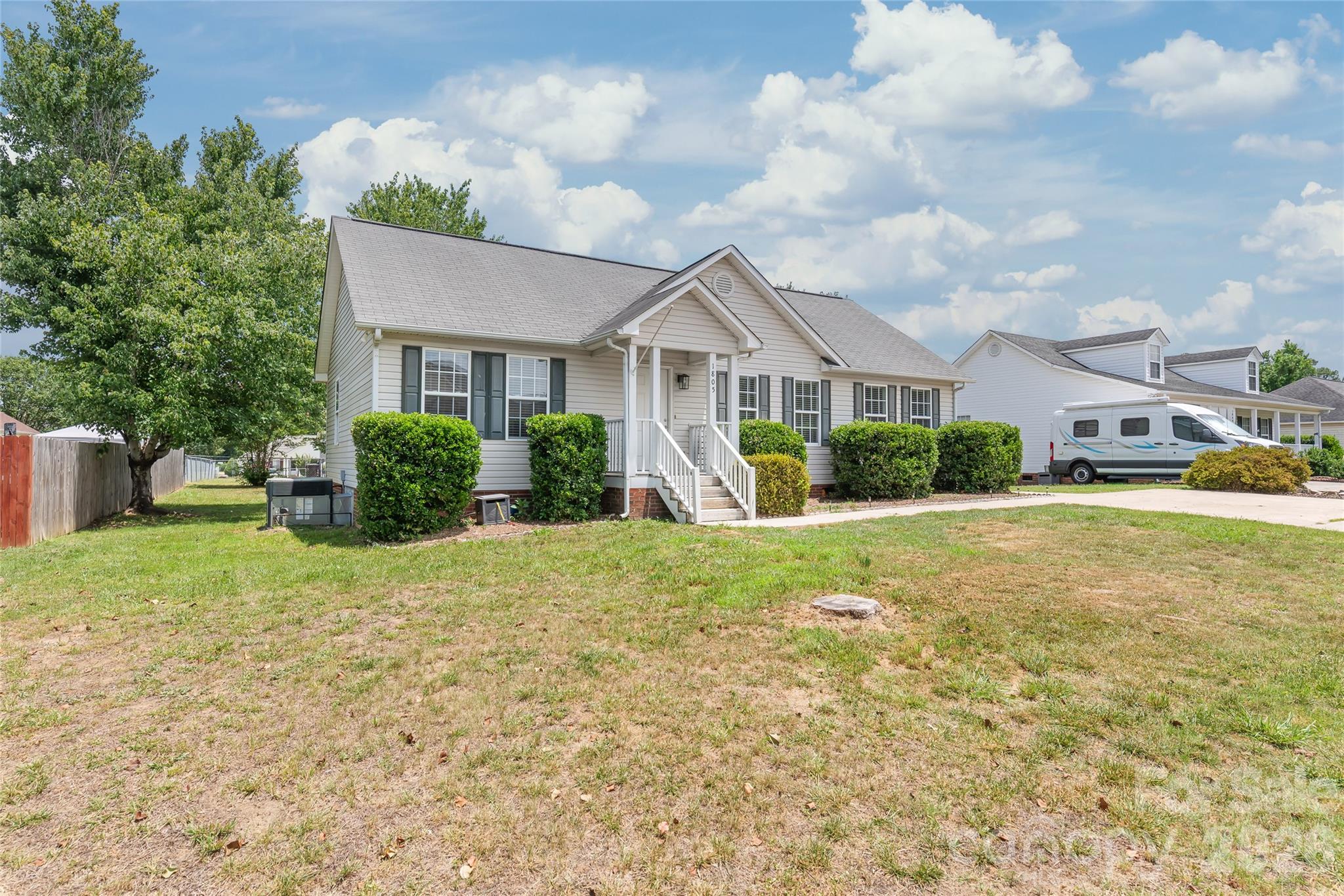 1805 Lawton Drive Property Photo 4
