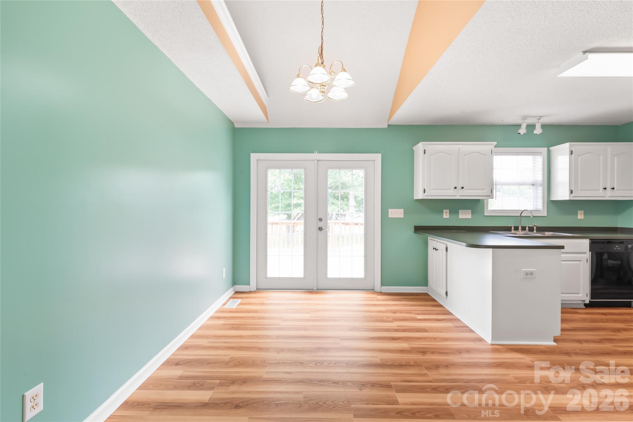 1805 Lawton Drive Property Photo 10