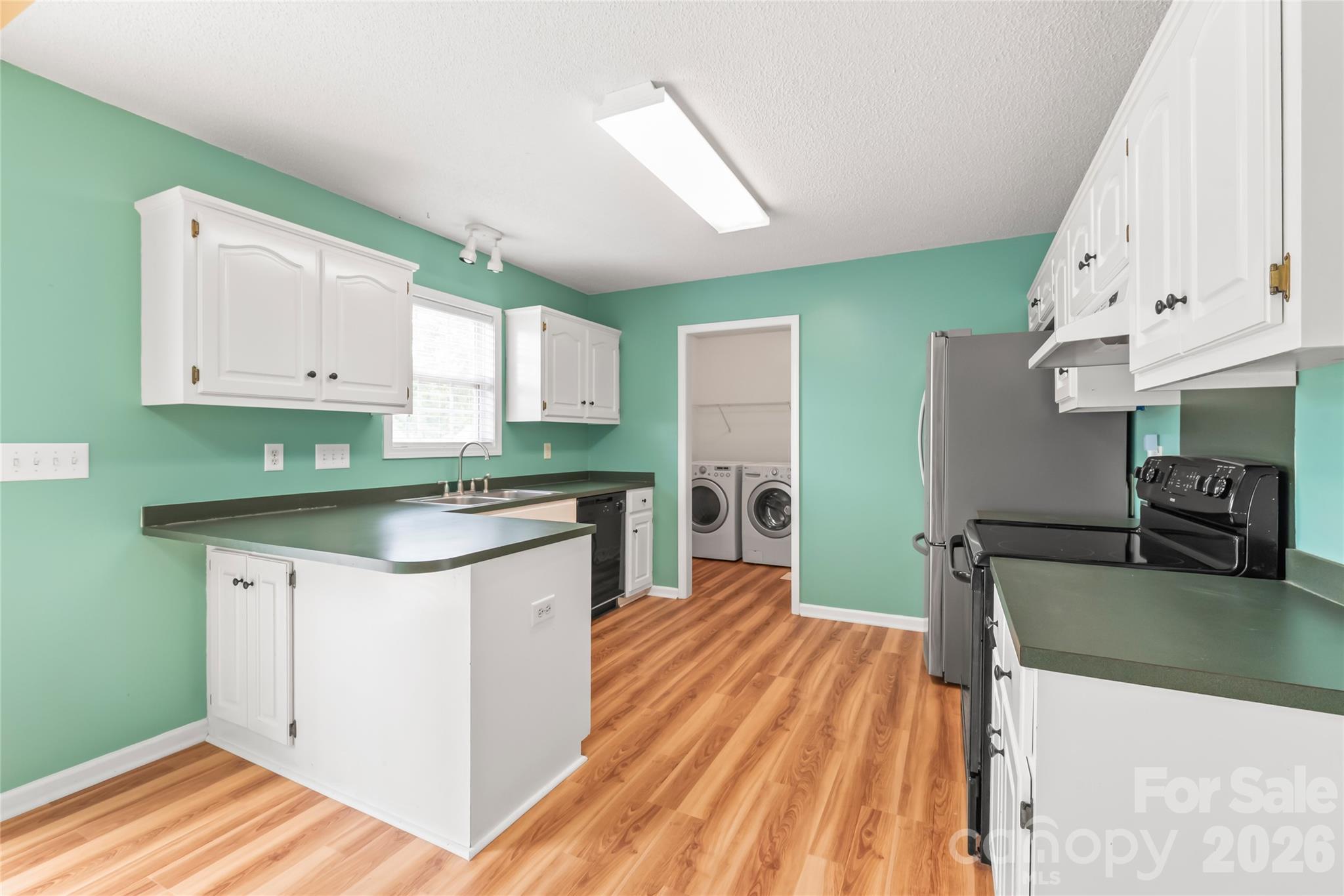 1805 Lawton Drive Property Photo 11