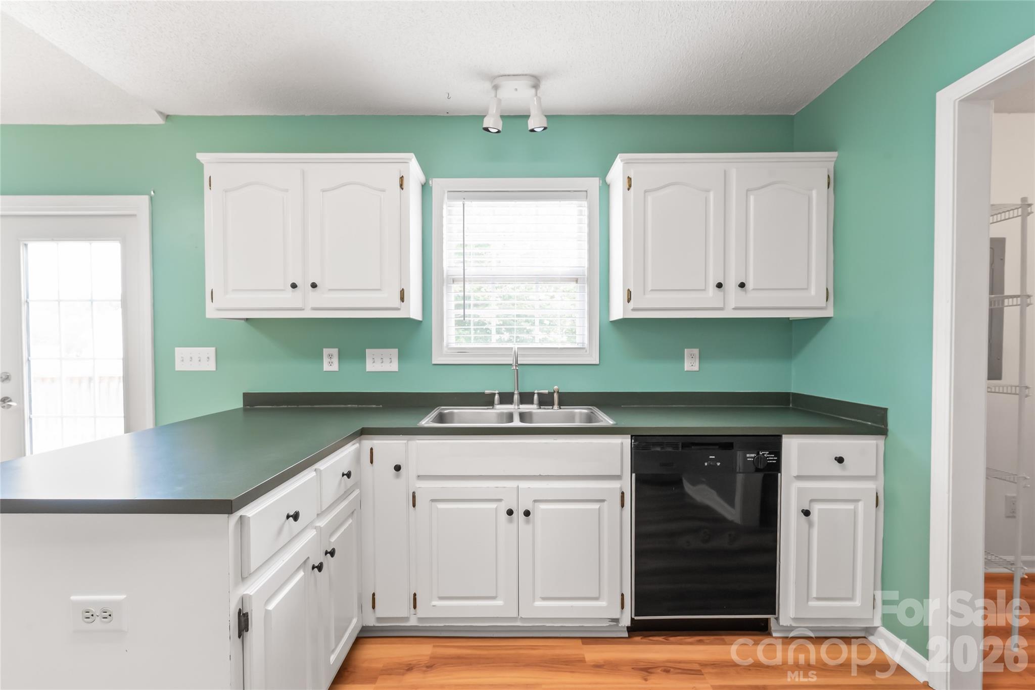 1805 Lawton Drive Property Photo 13