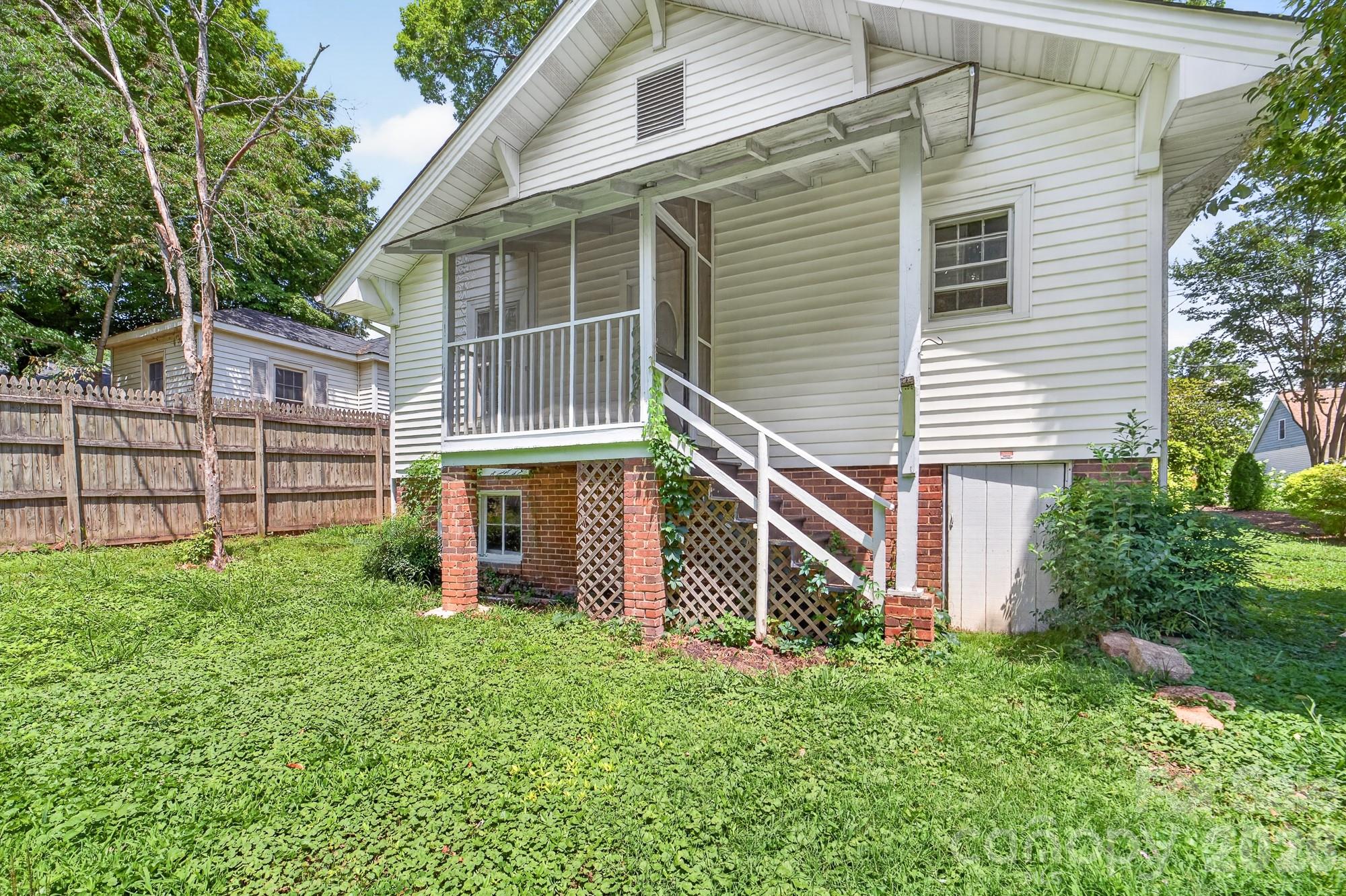 11 Cedar Street Property Photo 27