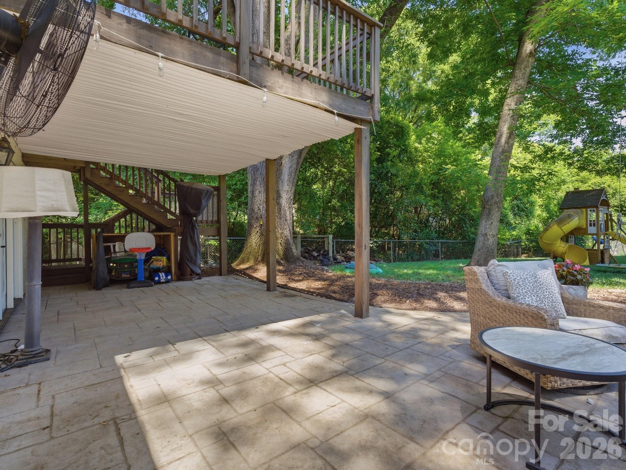 6819 Woodstock Drive Property Photo 32