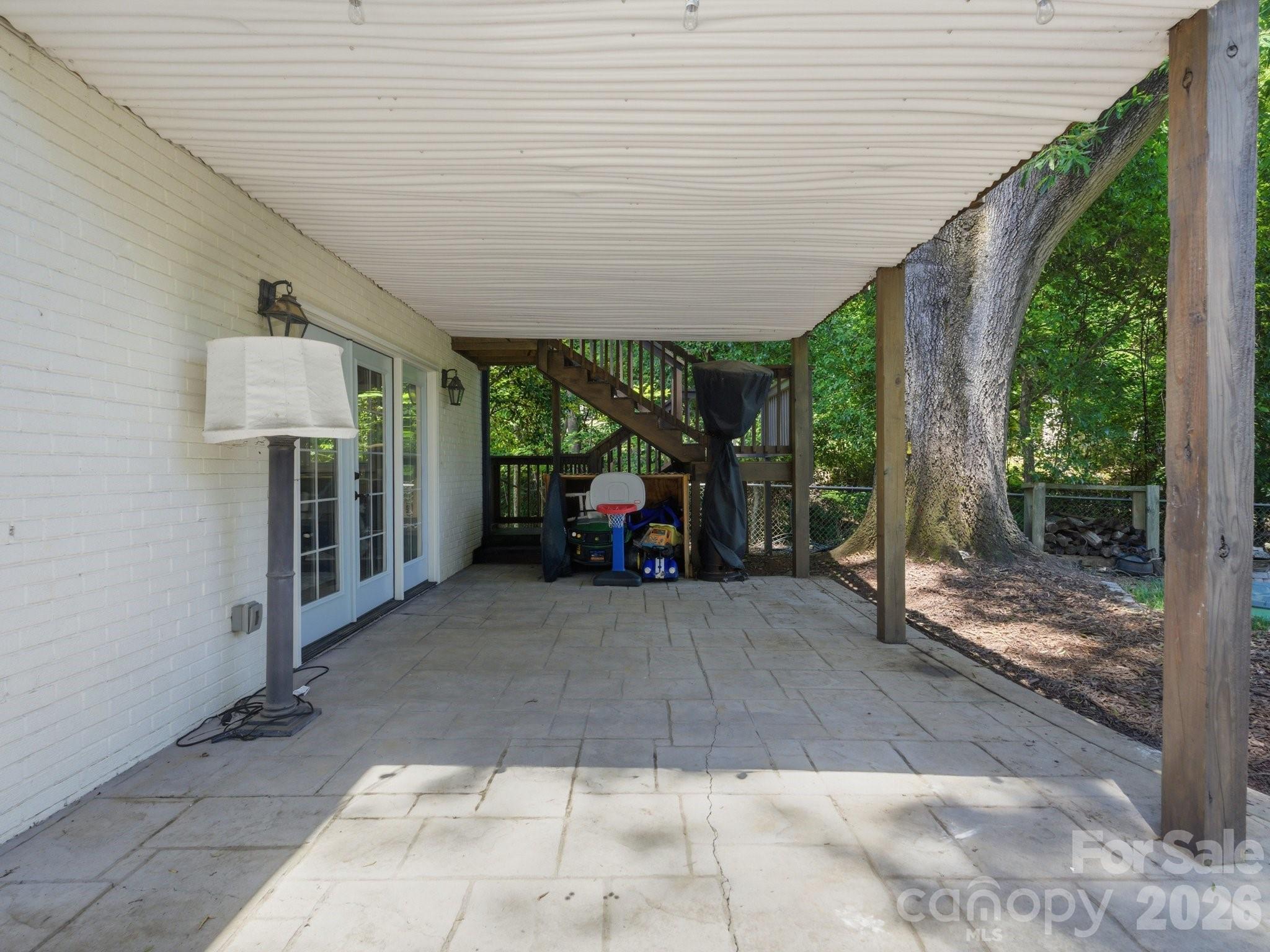 6819 Woodstock Drive Property Photo 33
