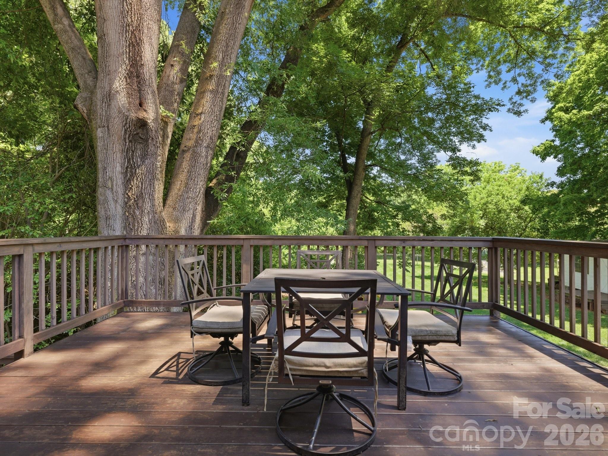 6819 Woodstock Drive Property Photo 43