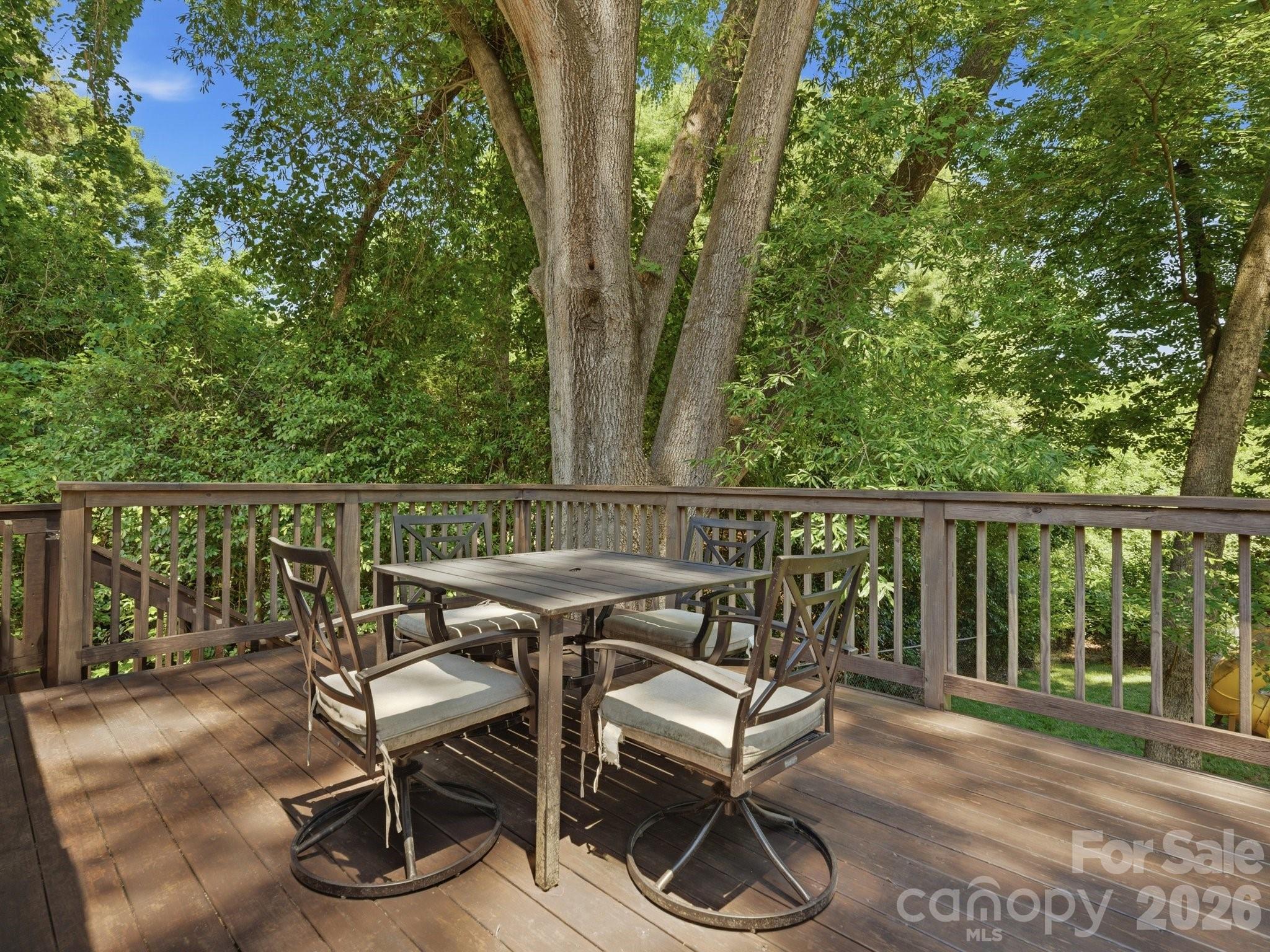 6819 Woodstock Drive Property Photo 45