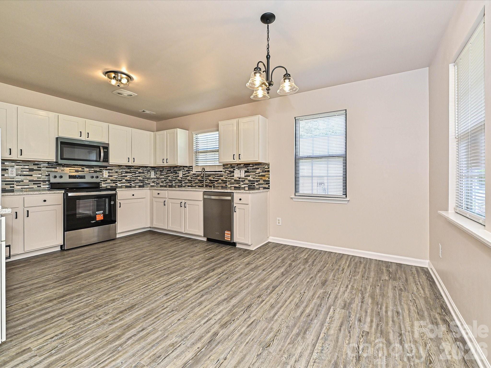817 Wainwright Avenue Property Photo 7