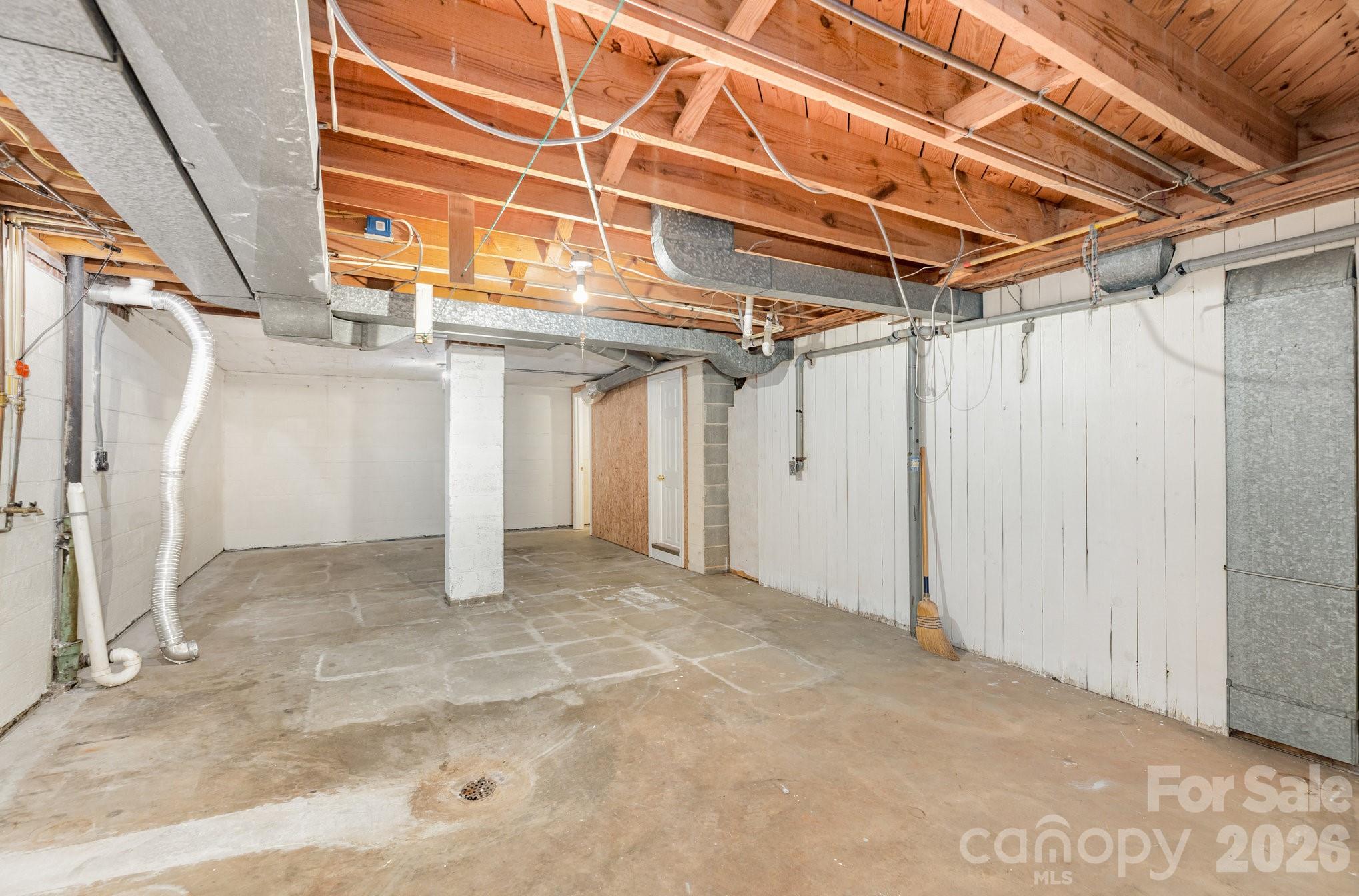 1355 Leheigh Court Property Photo 10