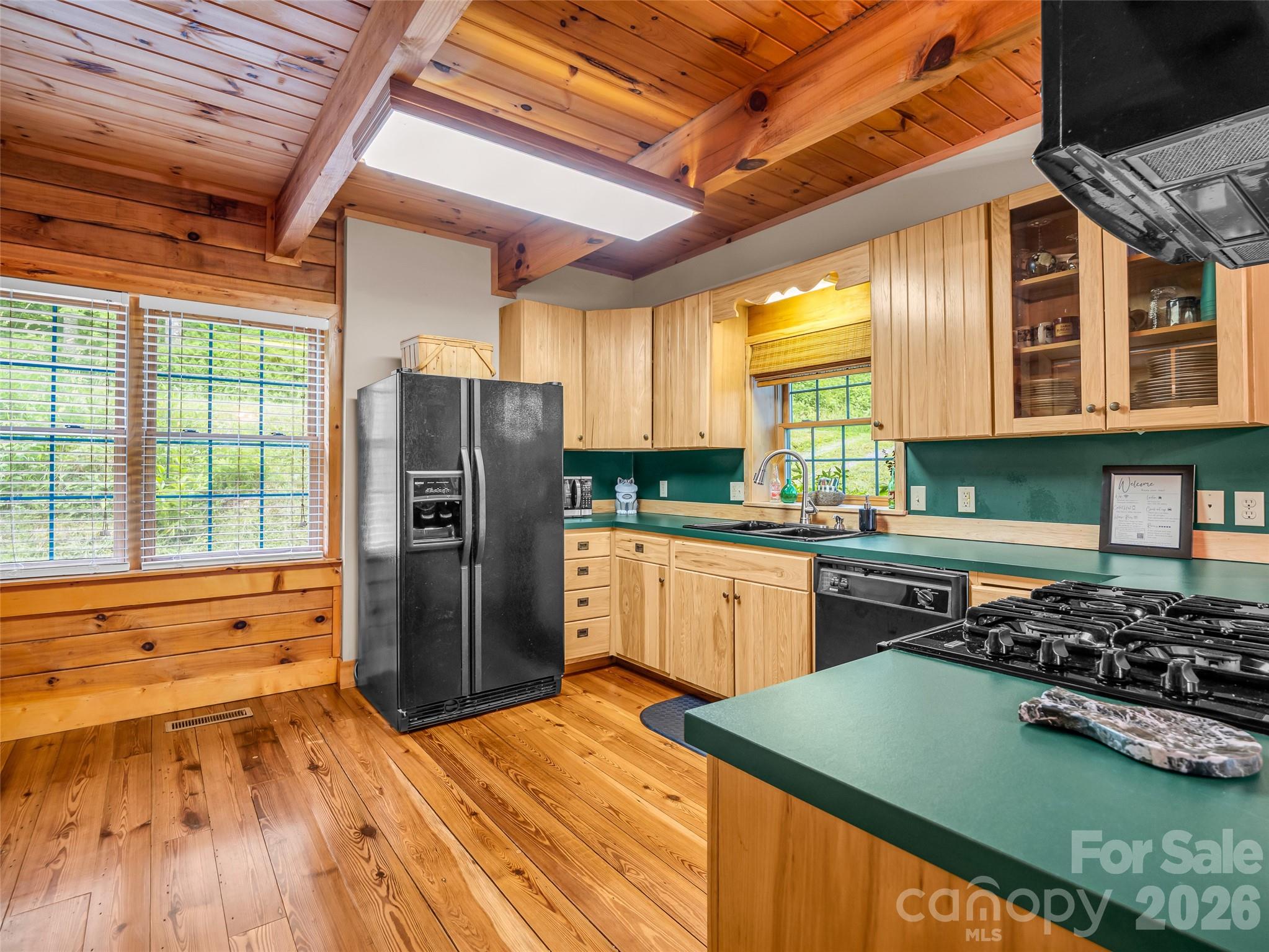 145 Lucas Lane Property Photo 10