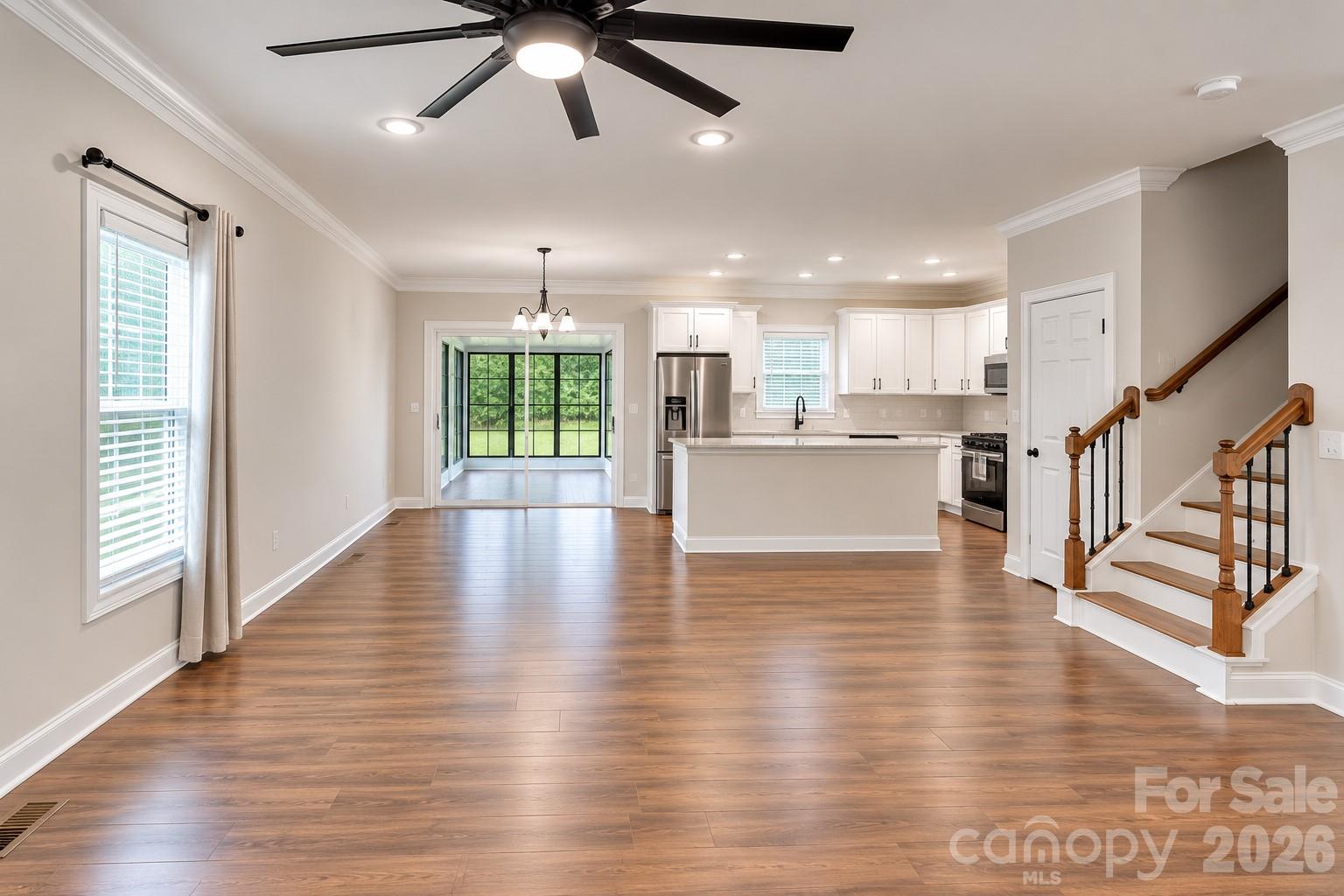 317 Oak Brook Drive Property Photo 7