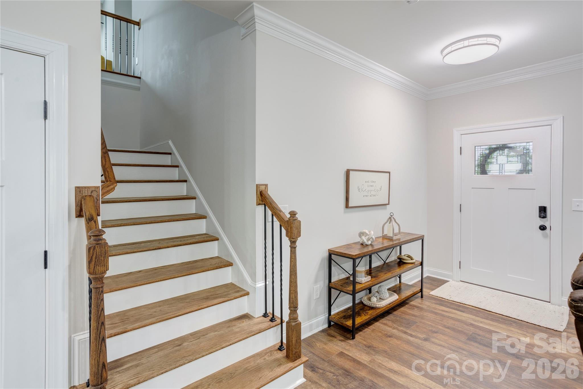317 Oak Brook Drive Property Photo 8
