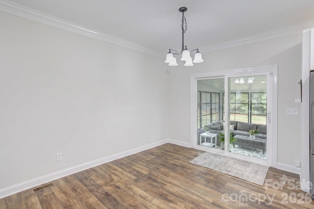 317 Oak Brook Drive Property Photo 13