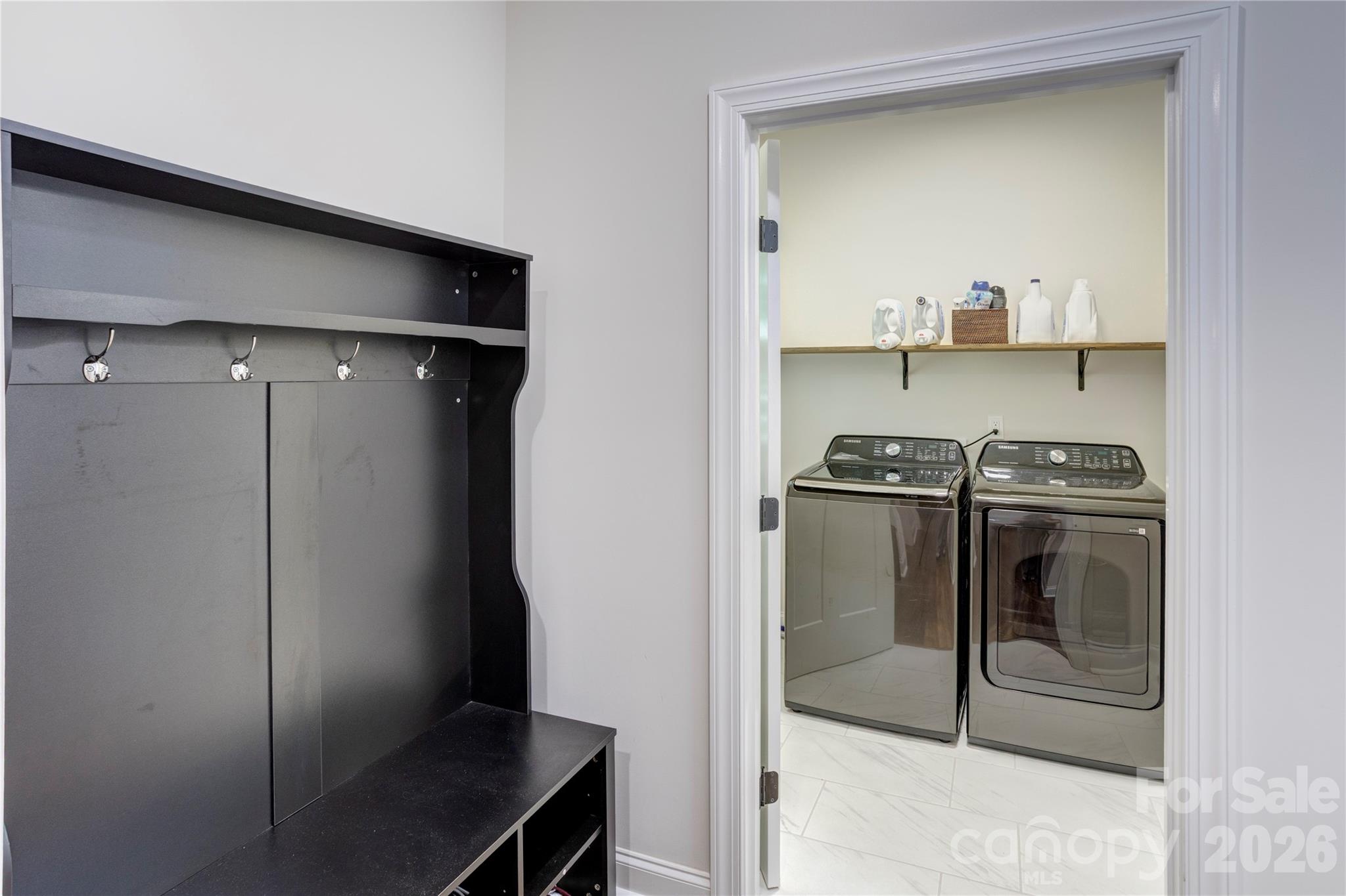 317 Oak Brook Drive Property Photo 16